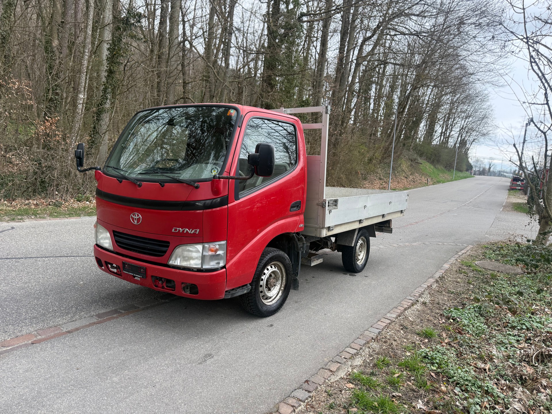 TOYOTA Dyna 100 2.5 D-4D-image-1