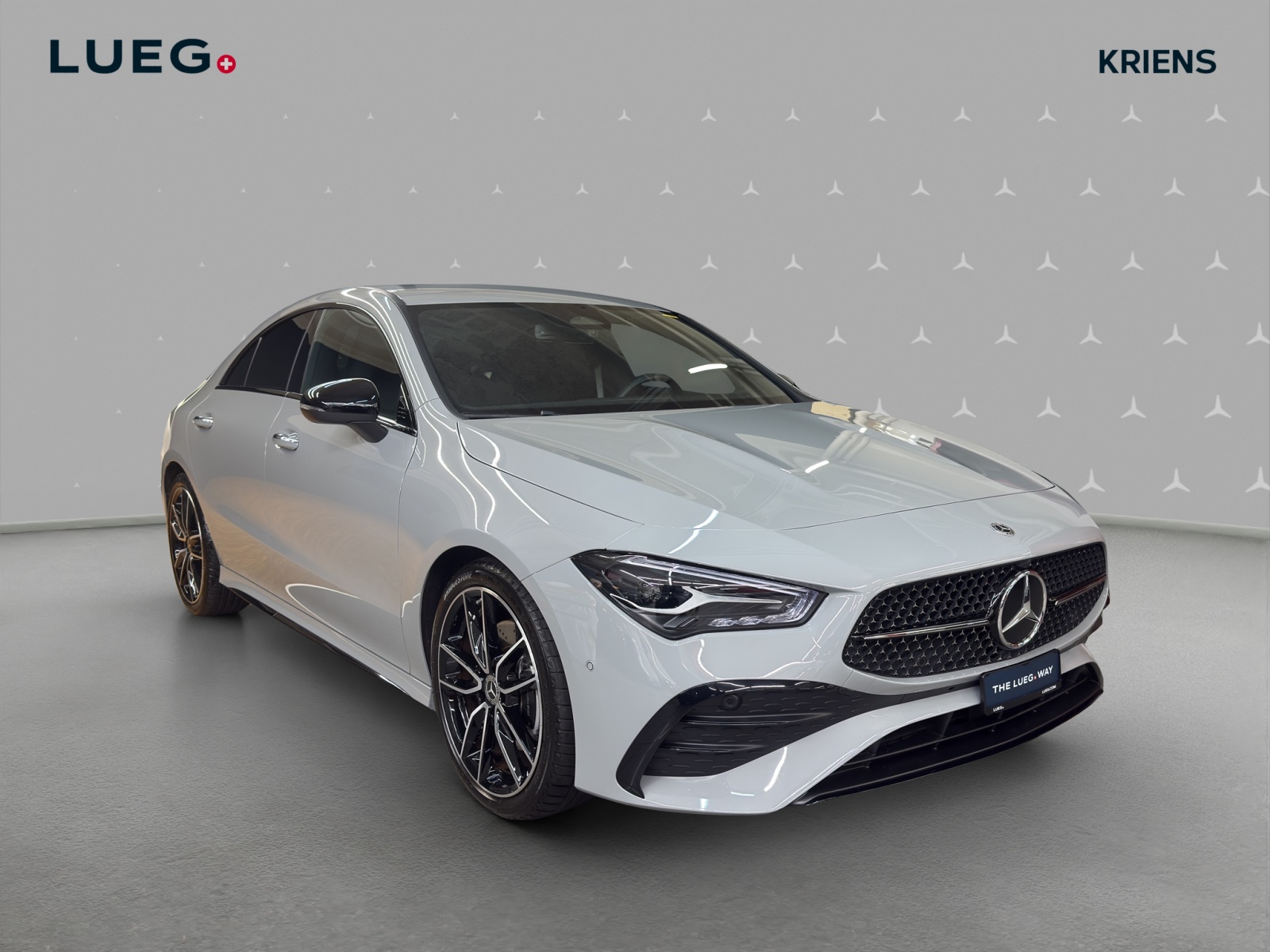 MERCEDES-BENZ CLA 200 - AMG / Rückfahrkamera / Ambiente-Licht / Volldigitales Display-image-4