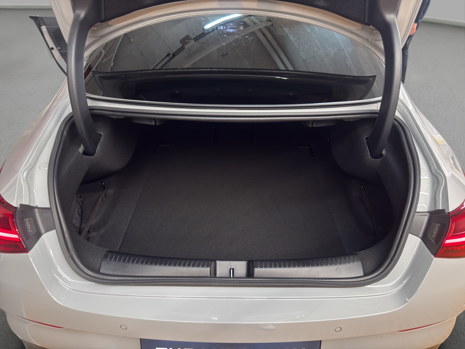 MERCEDES-BENZ CLA 200 - AMG / Rückfahrkamera / Ambiente-Licht / Volldigitales Display-image-14
