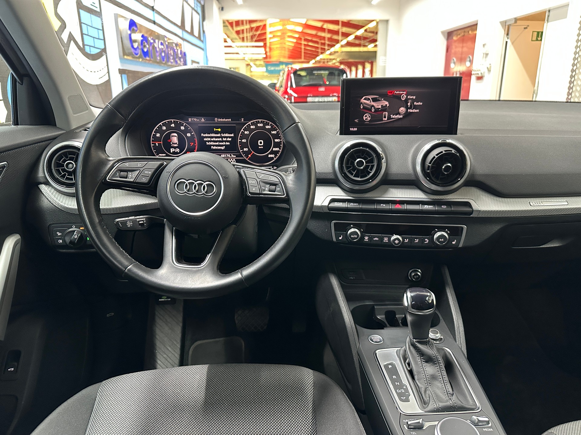 AUDI Q2 35 TFSI S line S-tronic-image-9