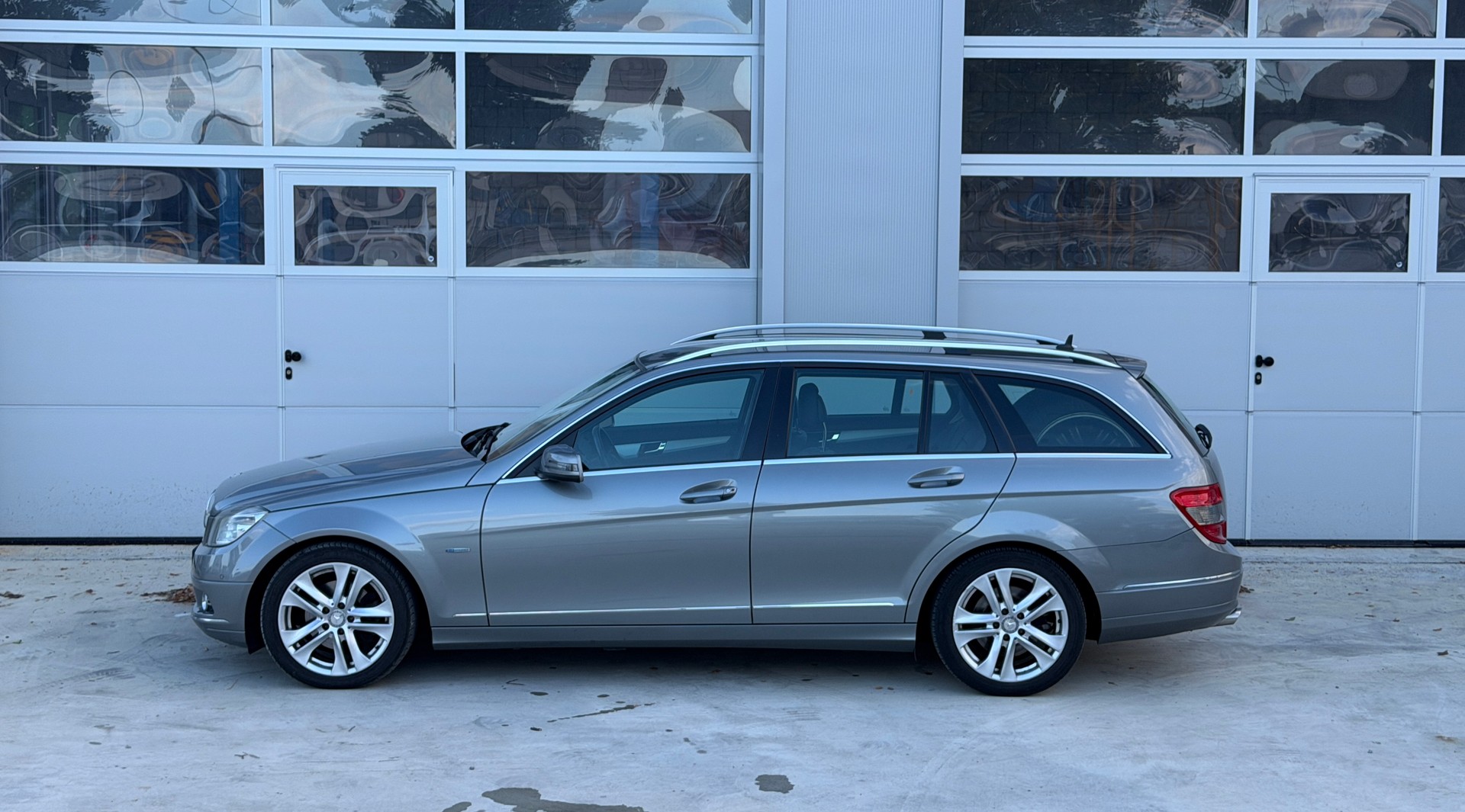 MERCEDES-BENZ C 250 CDI BlueEff. Elégance 4Matic 7G-Tronic-image-3