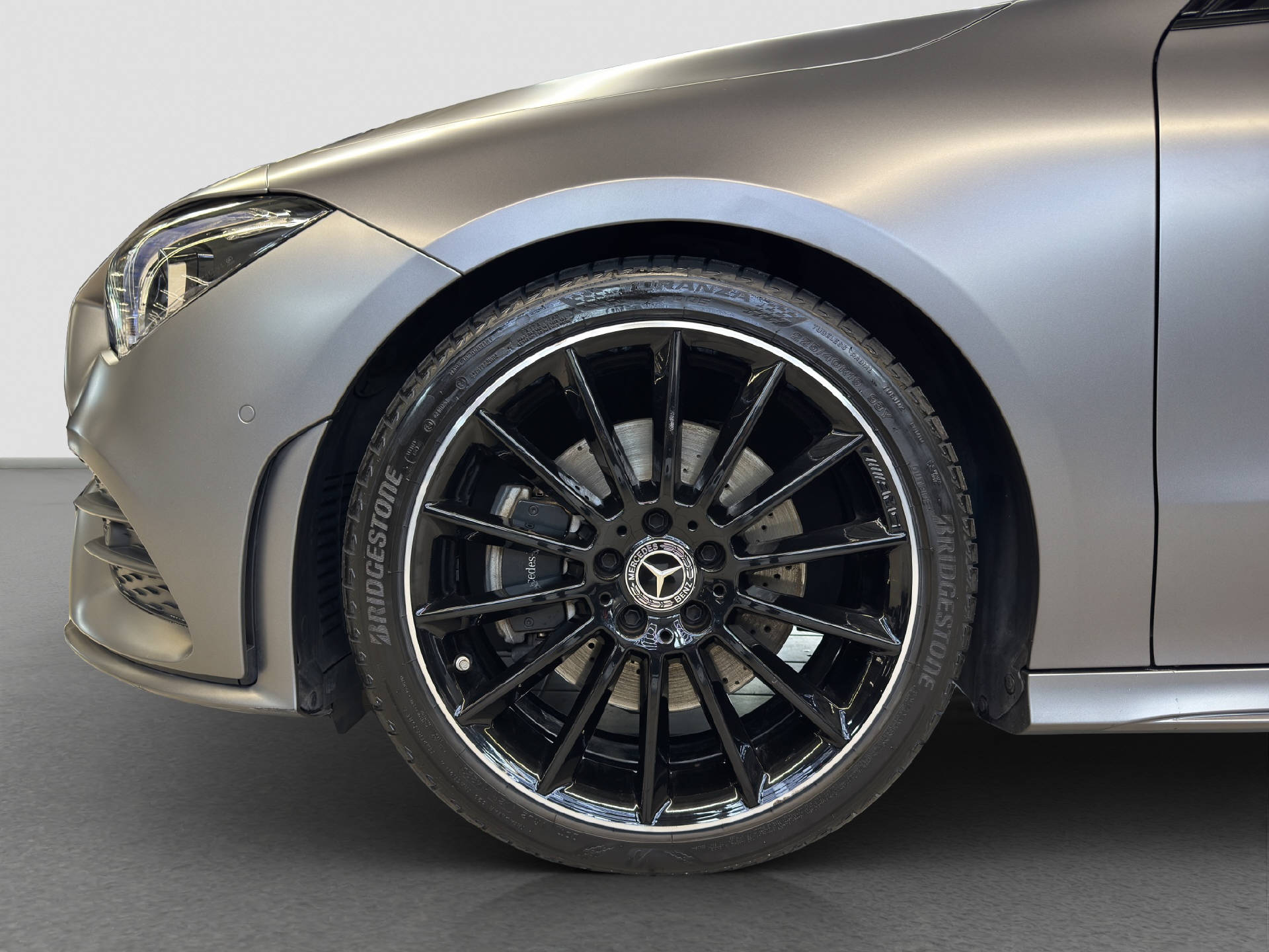 MERCEDES-BENZ CLA 220 AMG Line 4MATIC-image-5