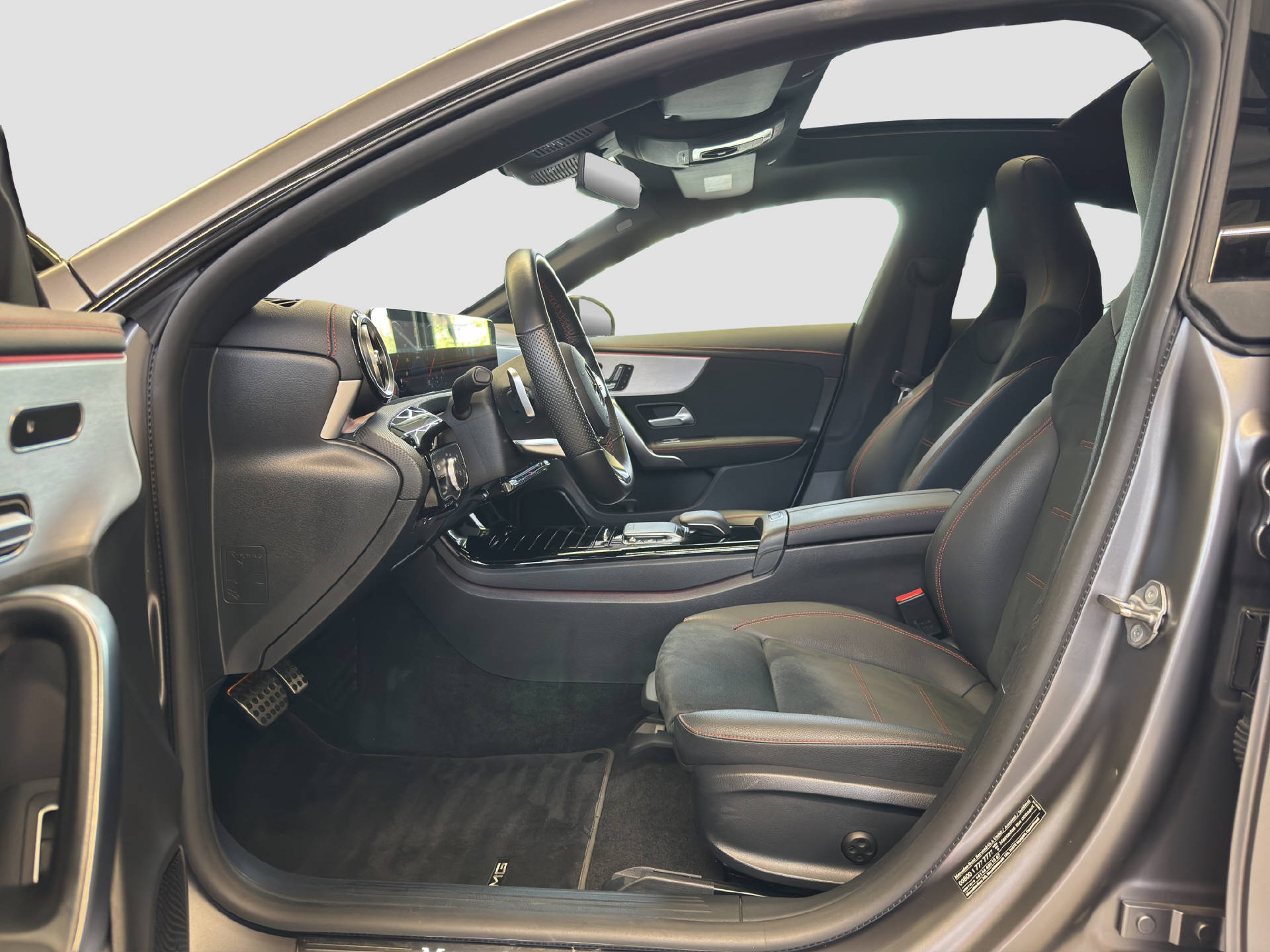 MERCEDES-BENZ CLA 220 AMG Line 4MATIC-image-6
