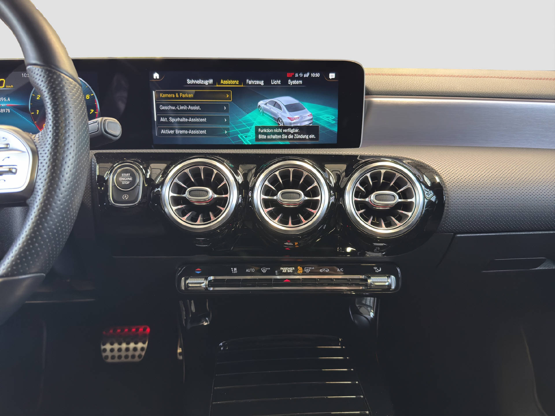 MERCEDES-BENZ CLA 220 AMG Line 4MATIC-image-9