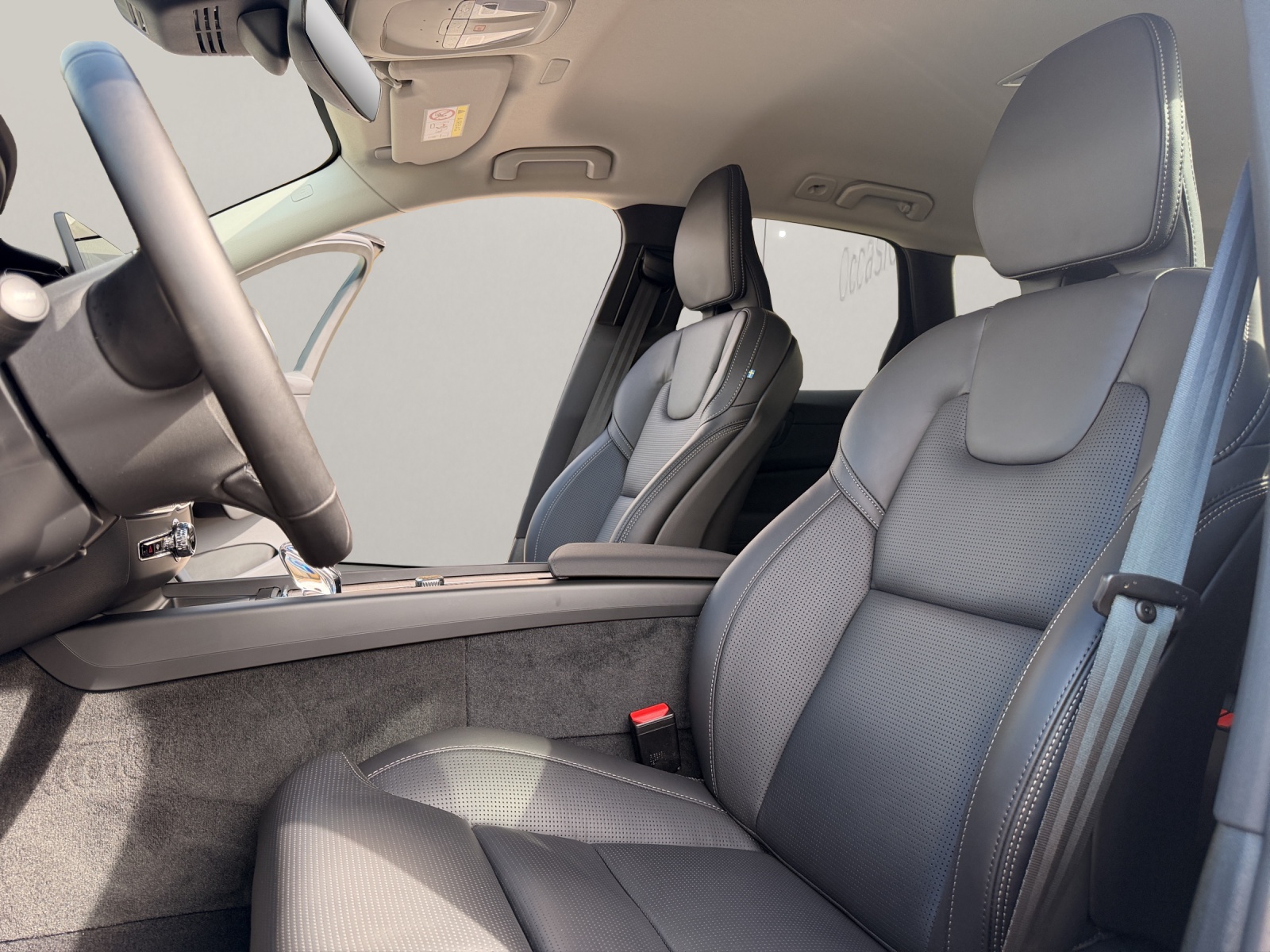 VOLVO XC60 2.0 T6 TE Plus Dark eAWD-image-9