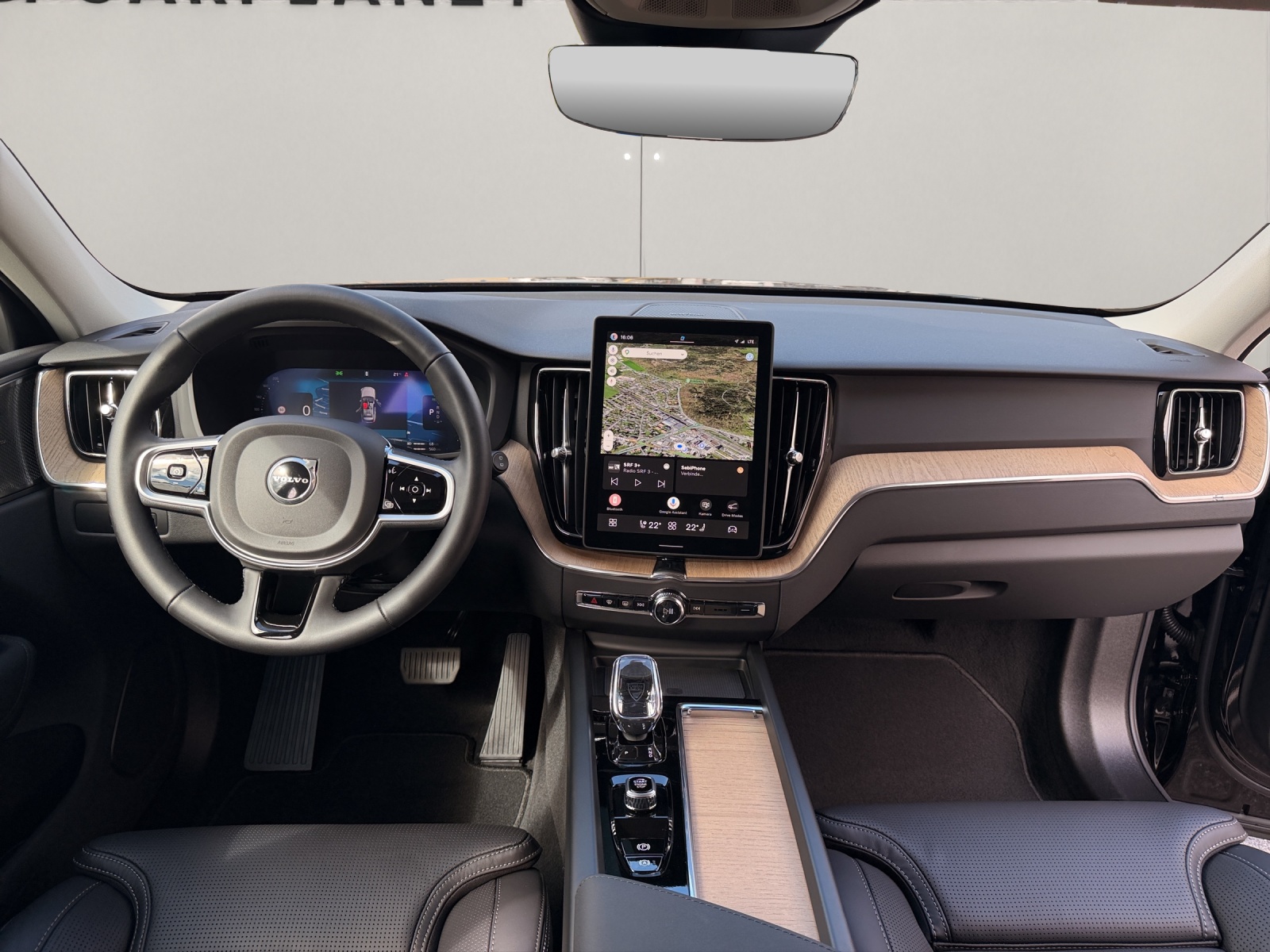 VOLVO XC60 2.0 T6 TE Plus Dark eAWD-image-12