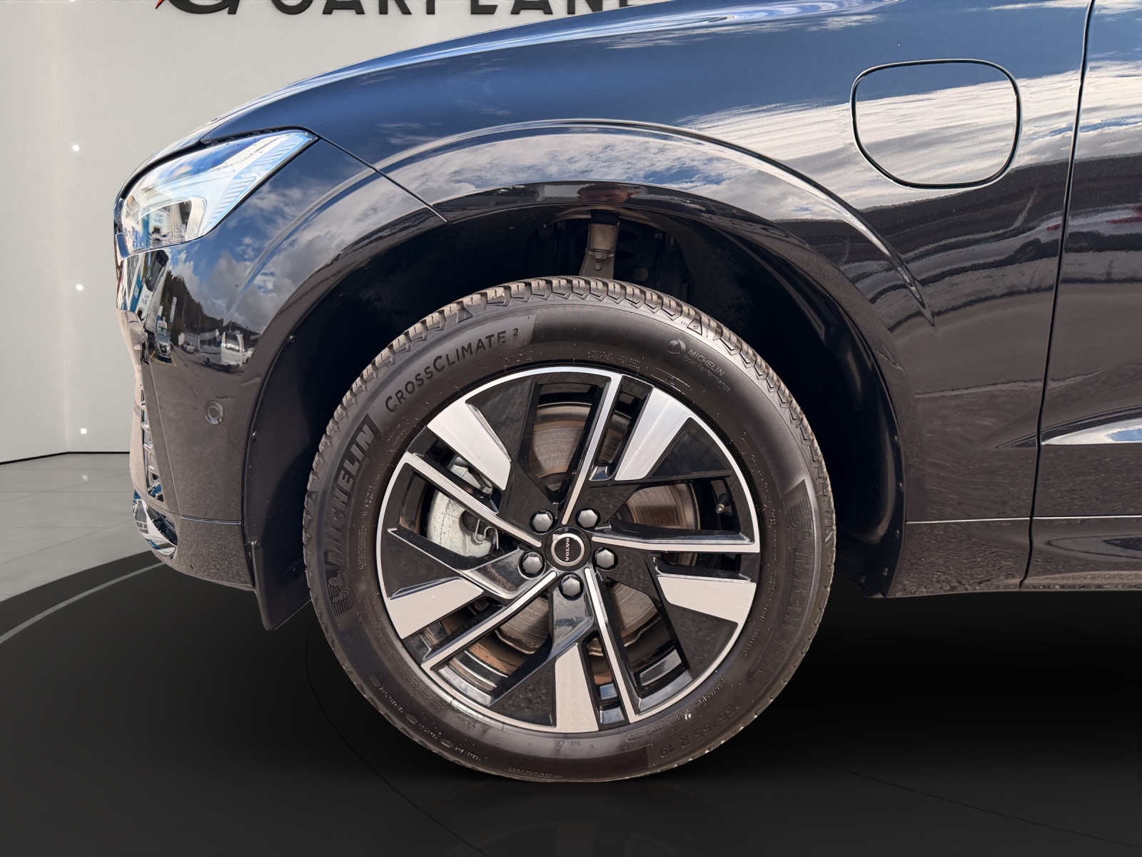 VOLVO XC60 2.0 T6 TE Plus Dark eAWD-image-6