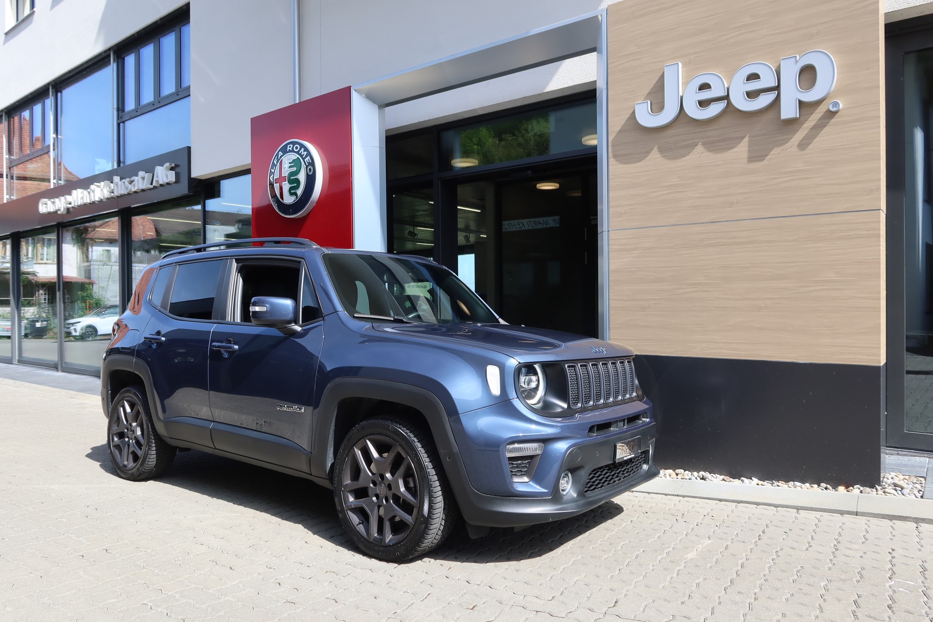 JEEP Renegade 1.3 PHEV S 240ps AWD-image-0