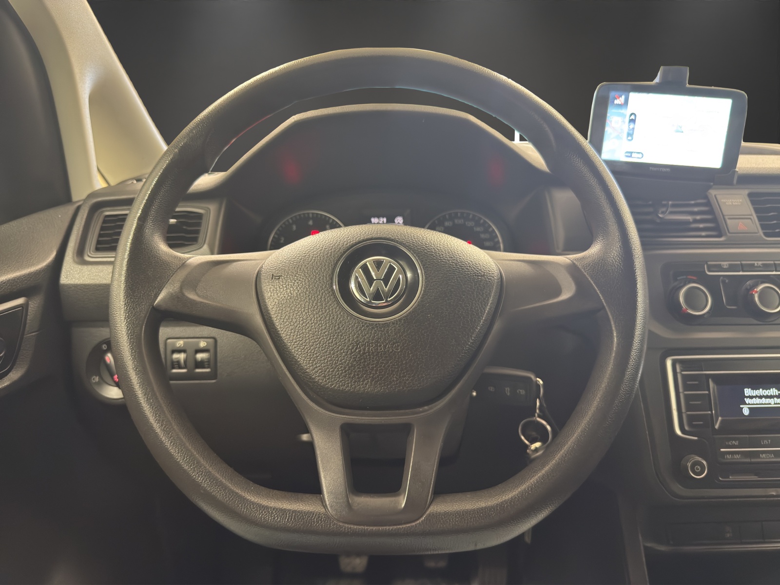 VW Caddy Maxi 1.4TGI BlueMotion Technology-image-10