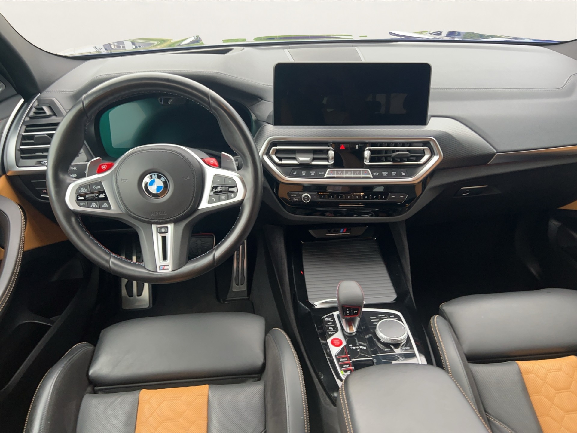BMW X4M xDrive-image-12