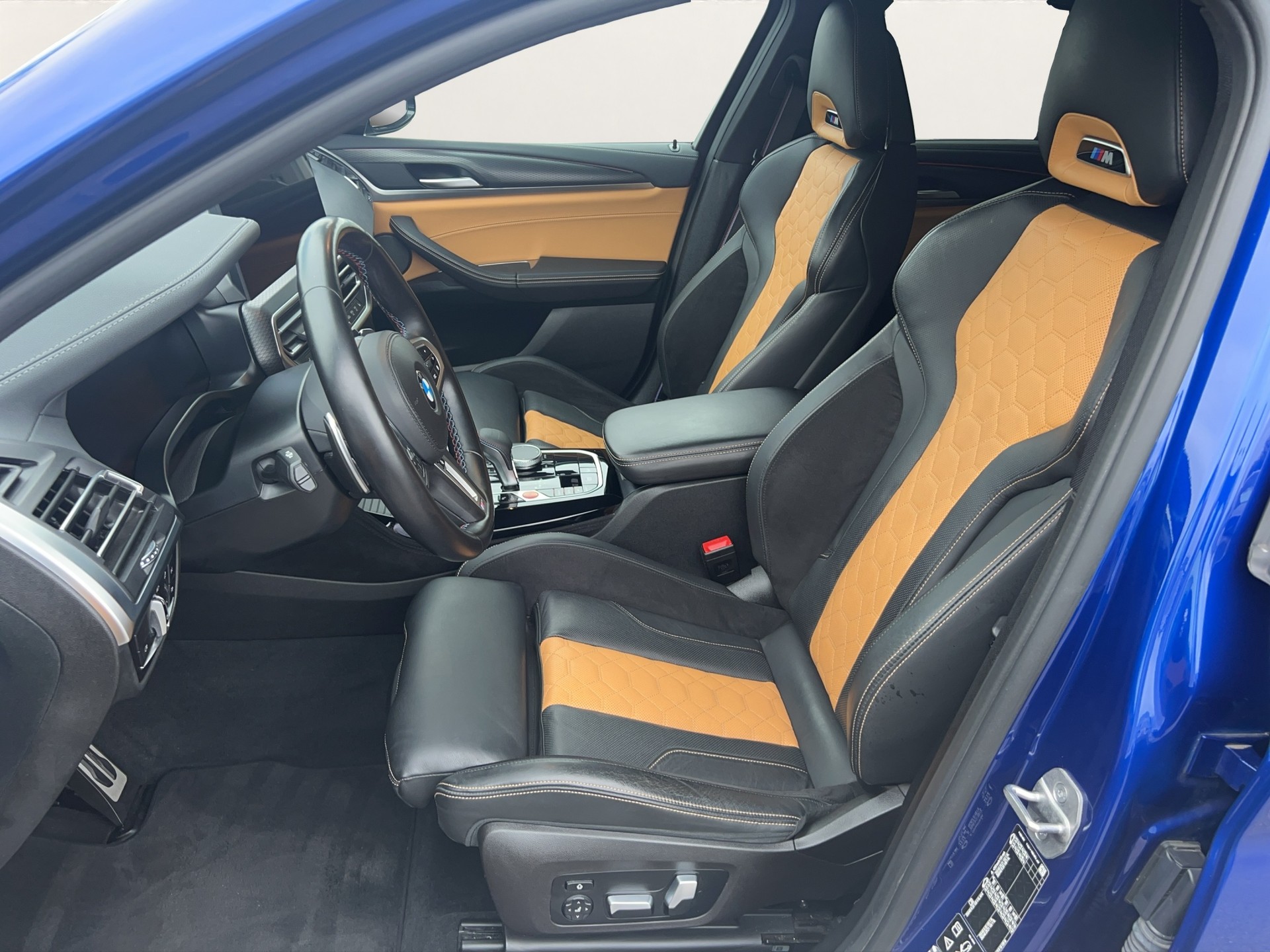 BMW X4M xDrive-image-9