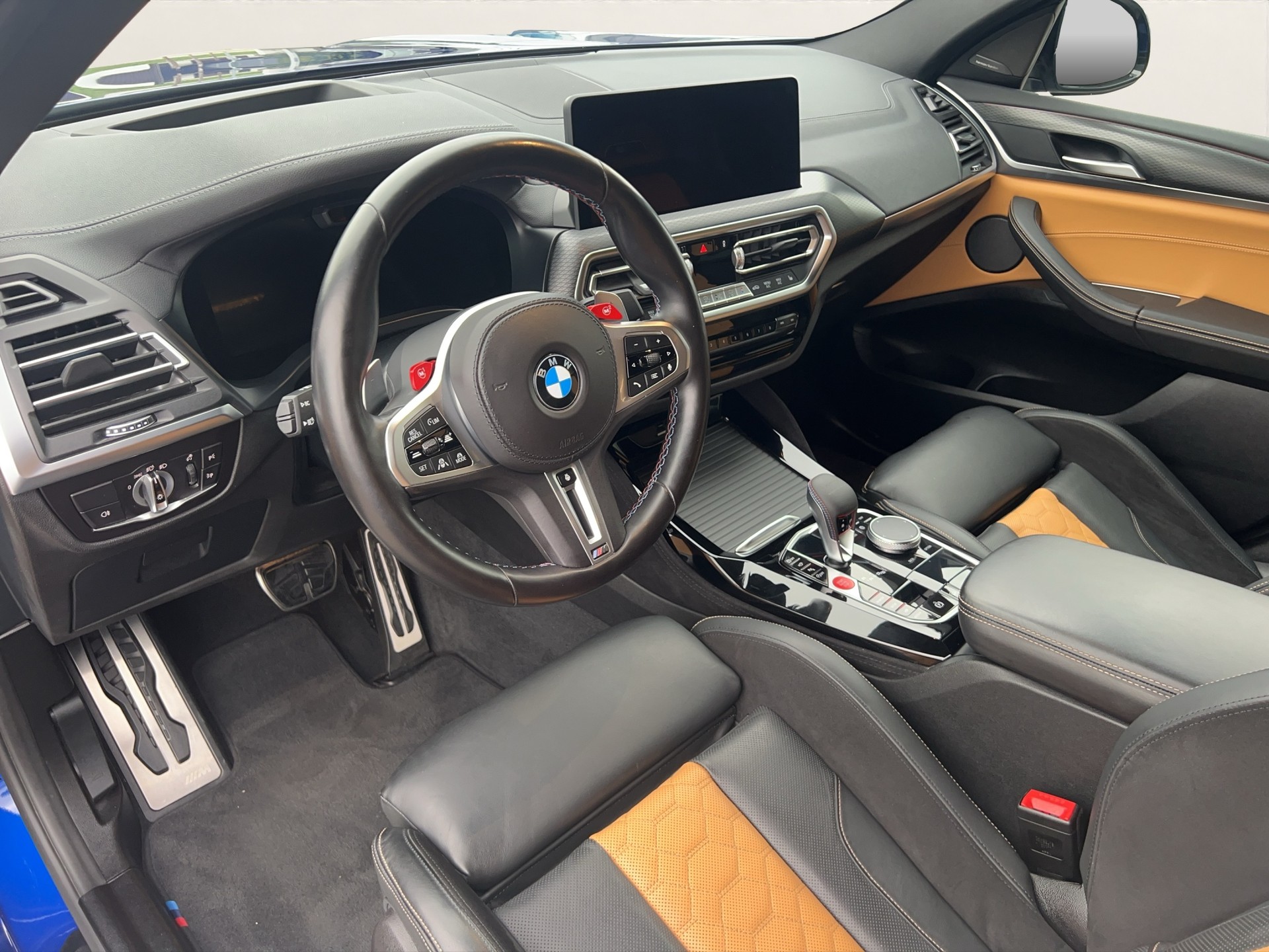BMW X4M xDrive-image-10