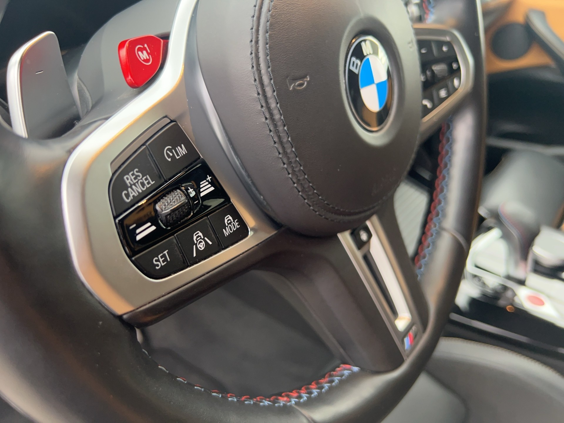BMW X4M xDrive-image-11