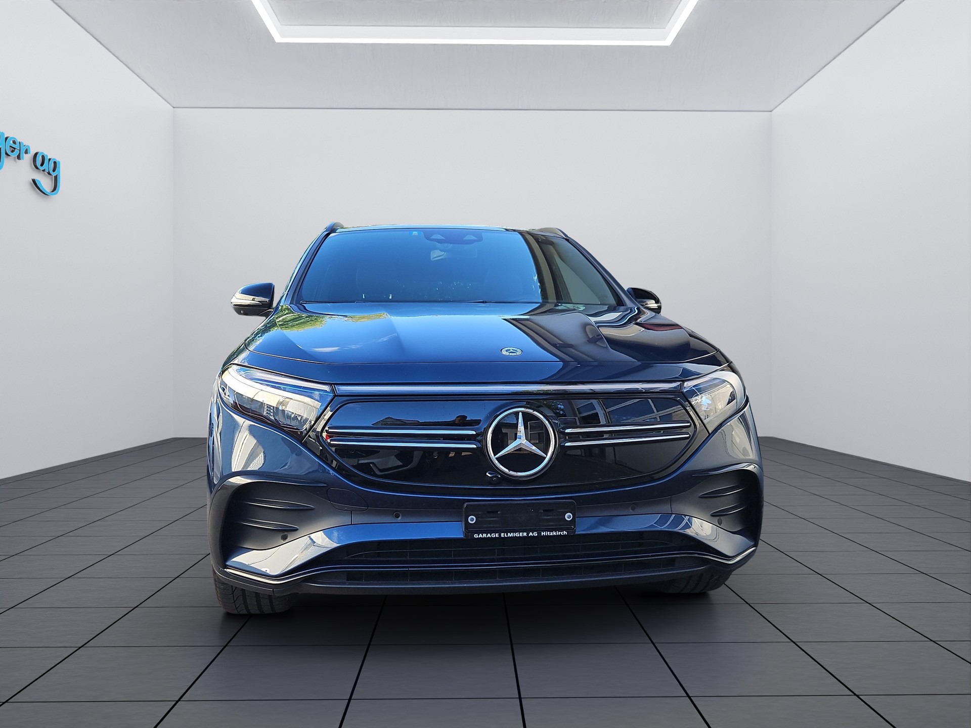 MERCEDES-BENZ EQA 350 AMG Line 4Matic-image-5