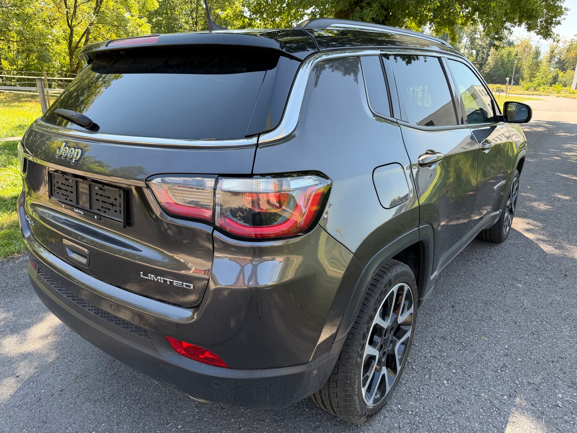 JEEP Compass 1.4 Turbo Limited AWD 9ATX-image-2