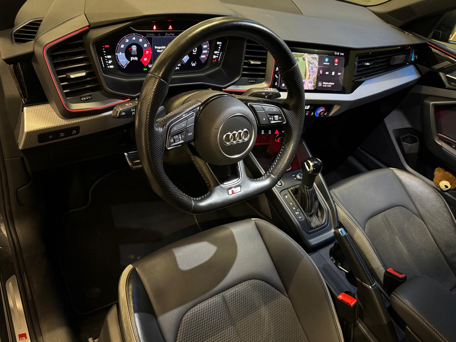 AUDI A1 Sportback 30 TFSI S Line Attraction S-tronic-image-1