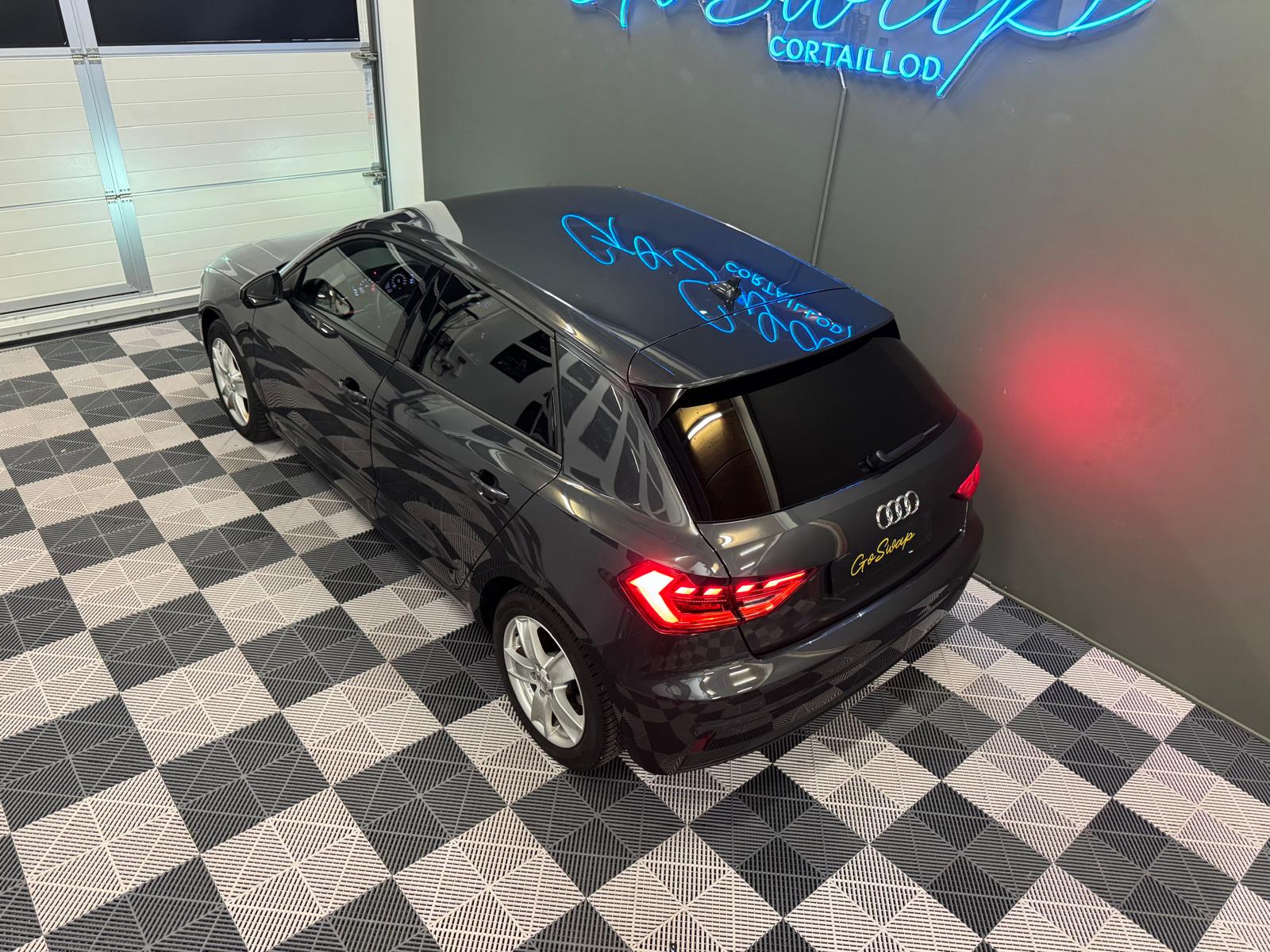 AUDI A1 Sportback 30 TFSI S Line Attraction S-tronic-image-2