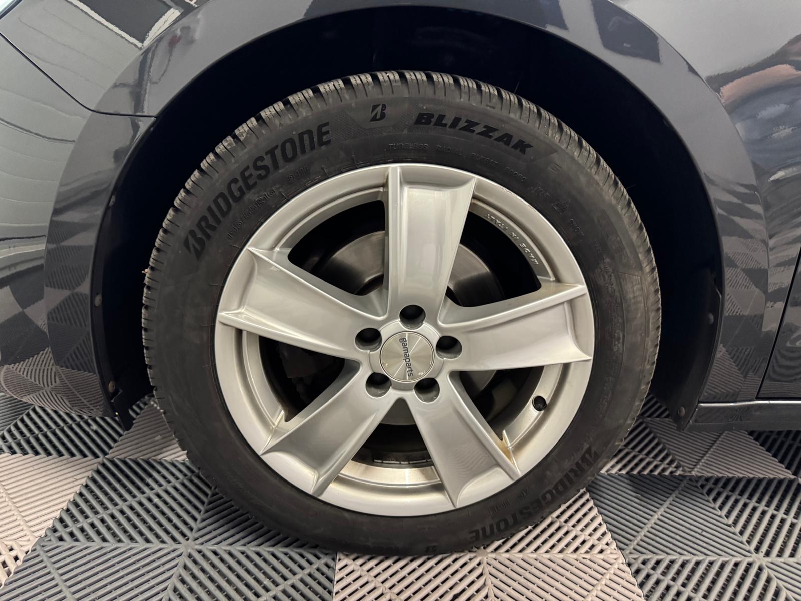 AUDI A1 Sportback 30 TFSI S Line Attraction S-tronic-image-28