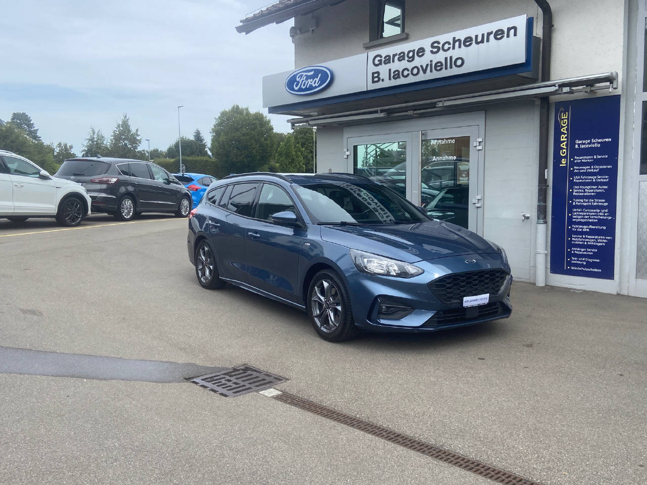 FORD Focus Station Wagon 1.0i EcoB 125 ST-Line — slika 1