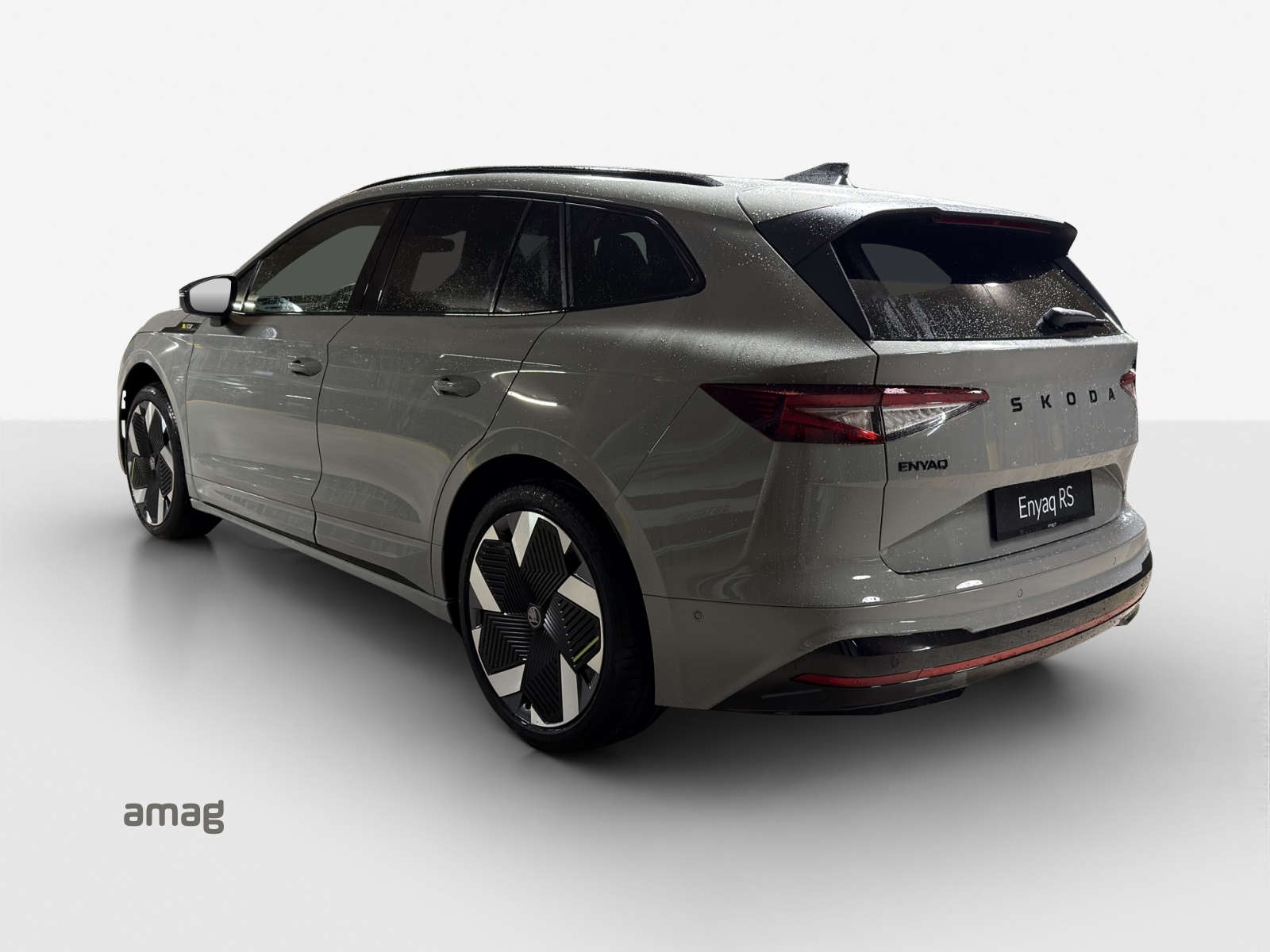 SKODA Enyaq 4x4 RS-image-2