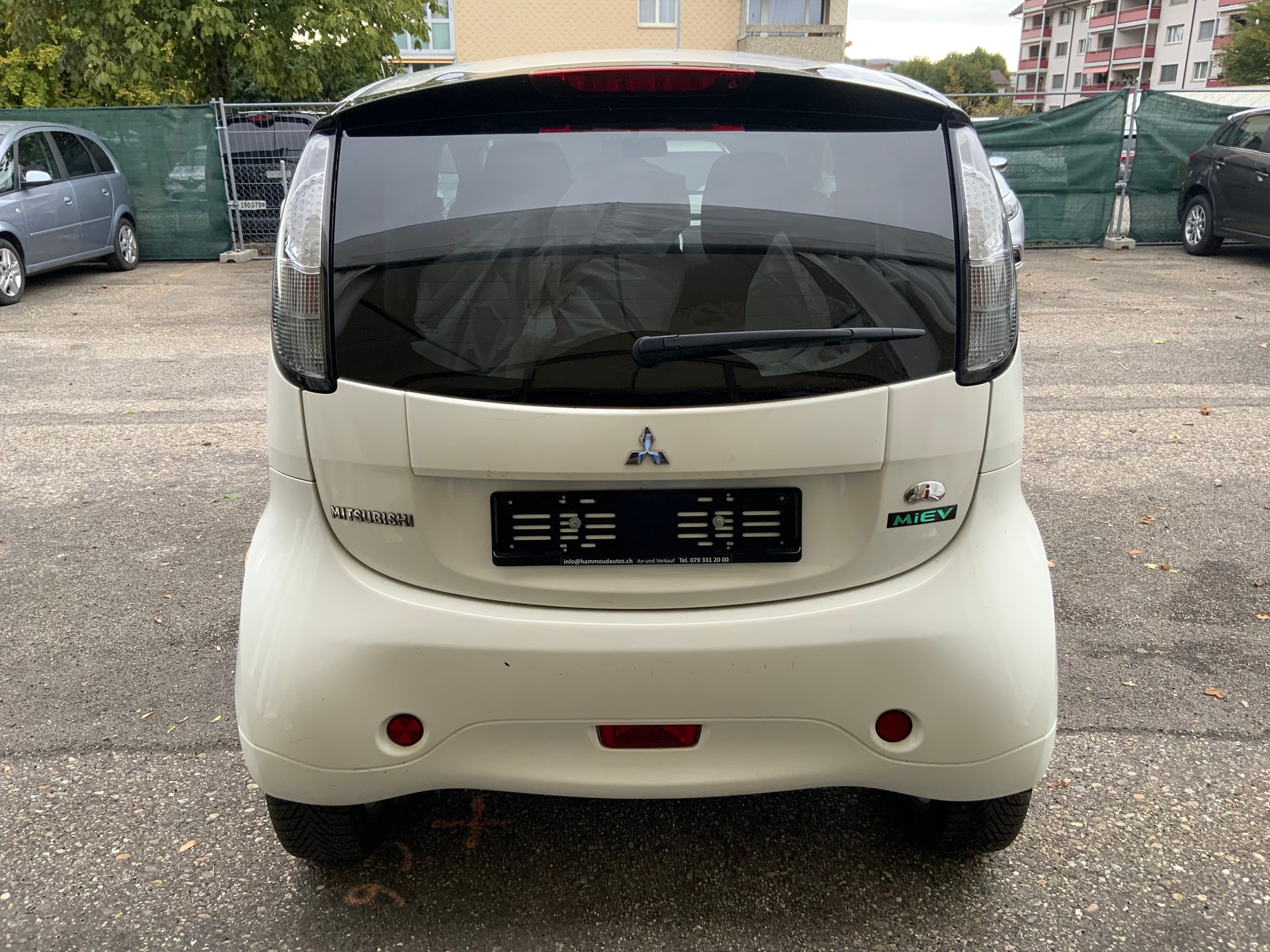 MITSUBISHI i MiEV-image-5