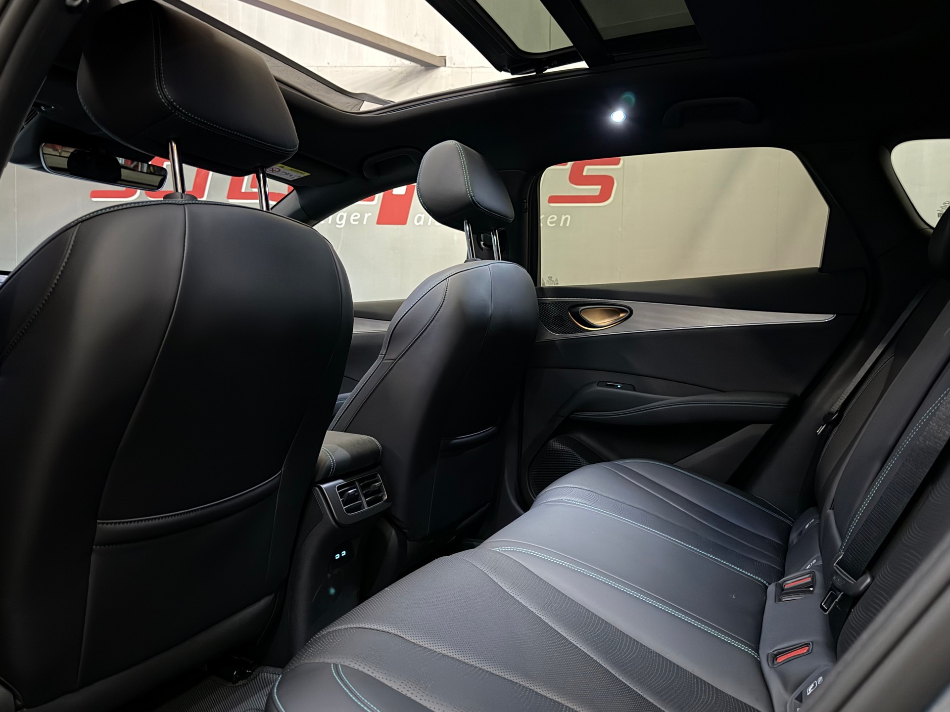 BYD Seal 6 DM-i Touring Comfort-image-8