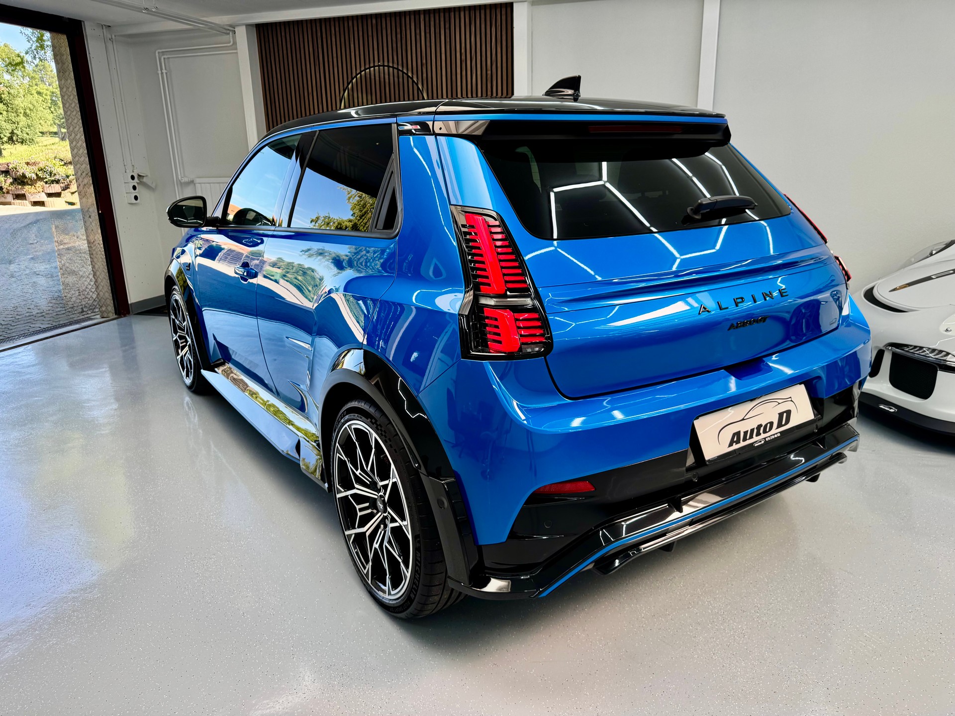 ALPINE A290 220 52kWh GT Performance-image-5