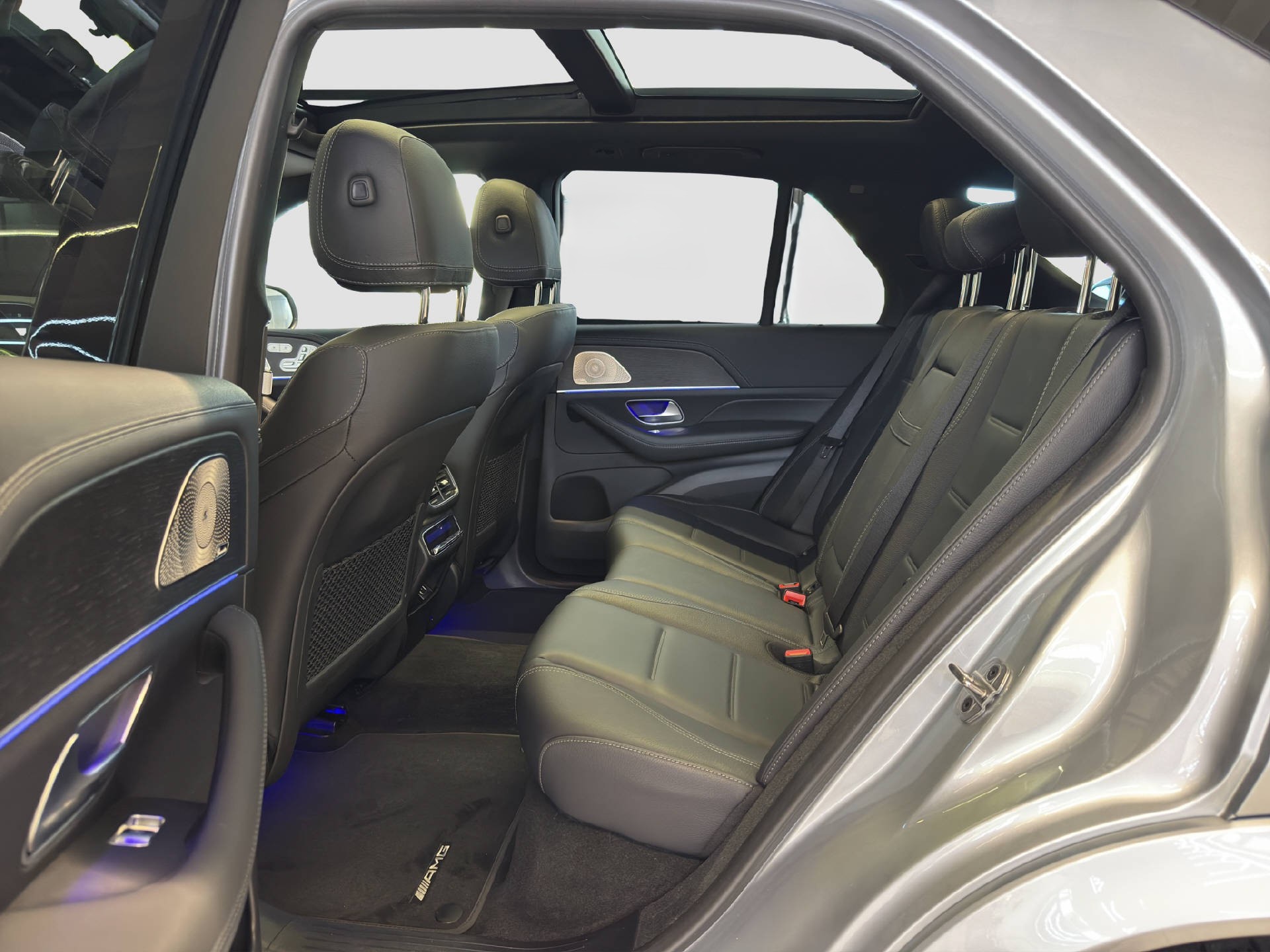 MERCEDES-BENZ GLE 450 AMG Line 4MATIC-image-13