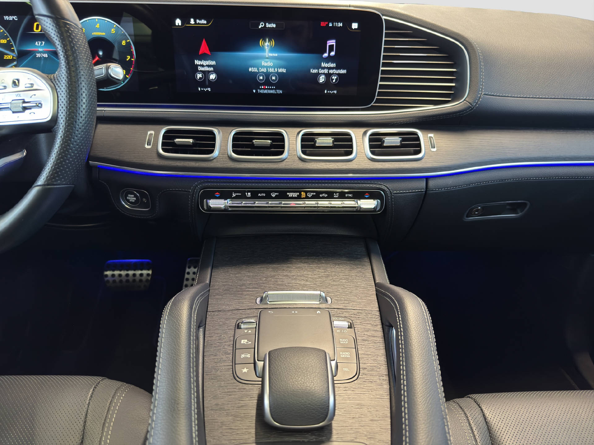 MERCEDES-BENZ GLE 450 AMG Line 4MATIC-image-9