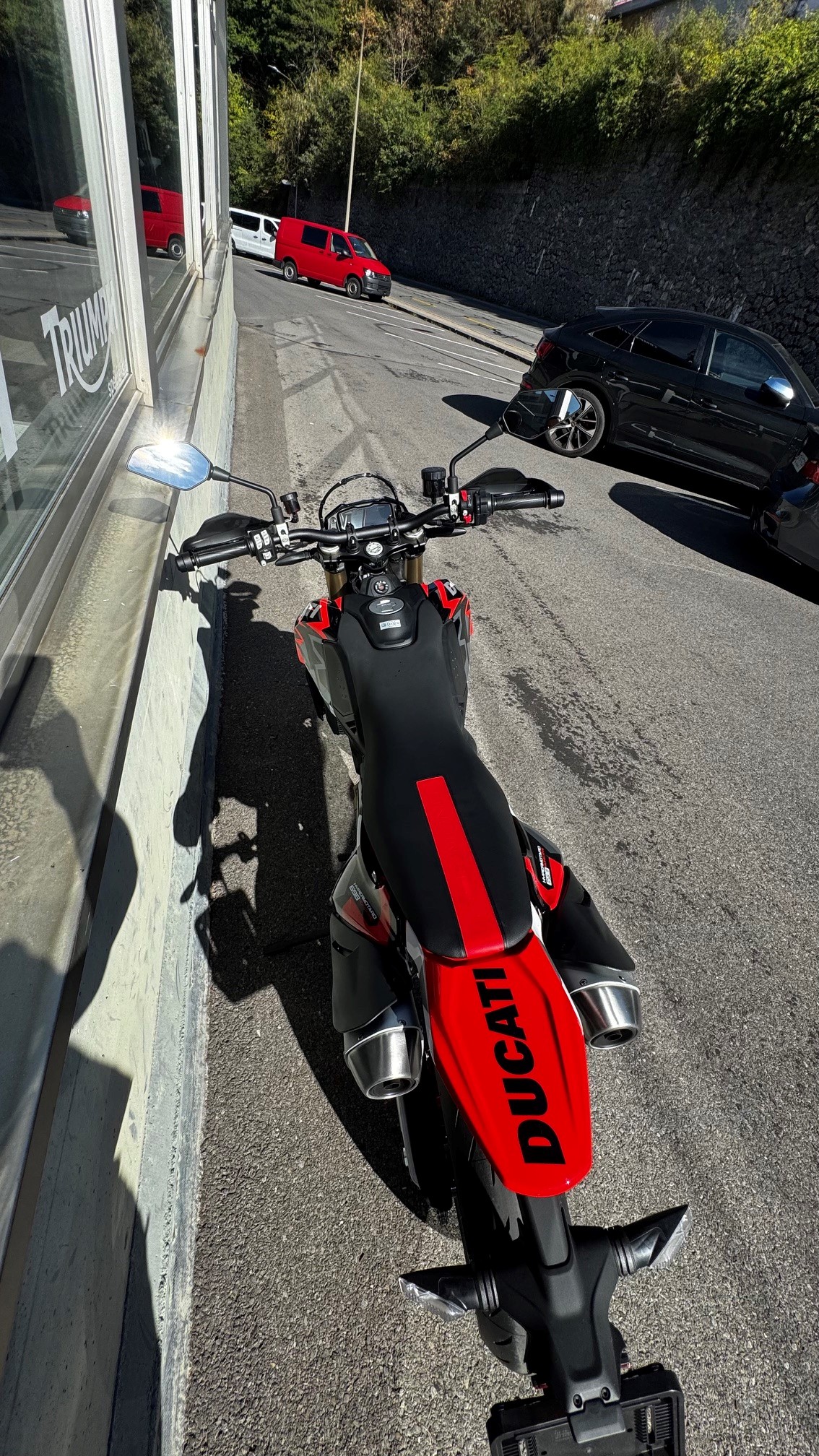 DUCATI Hypermotard 698 Mono RVE-showroom-element-3