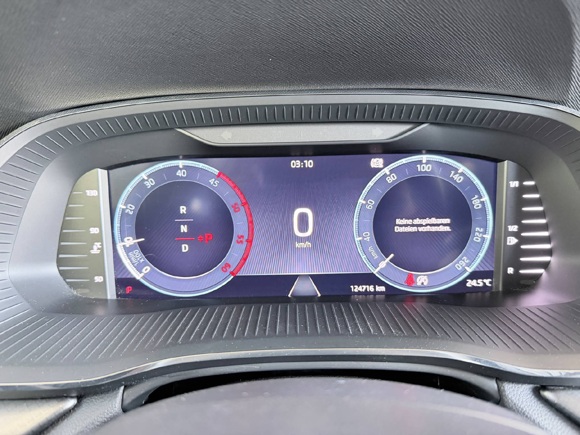 SKODA Octavia Combi 2.0 TDI Ambition 4x4 DSG-image-8