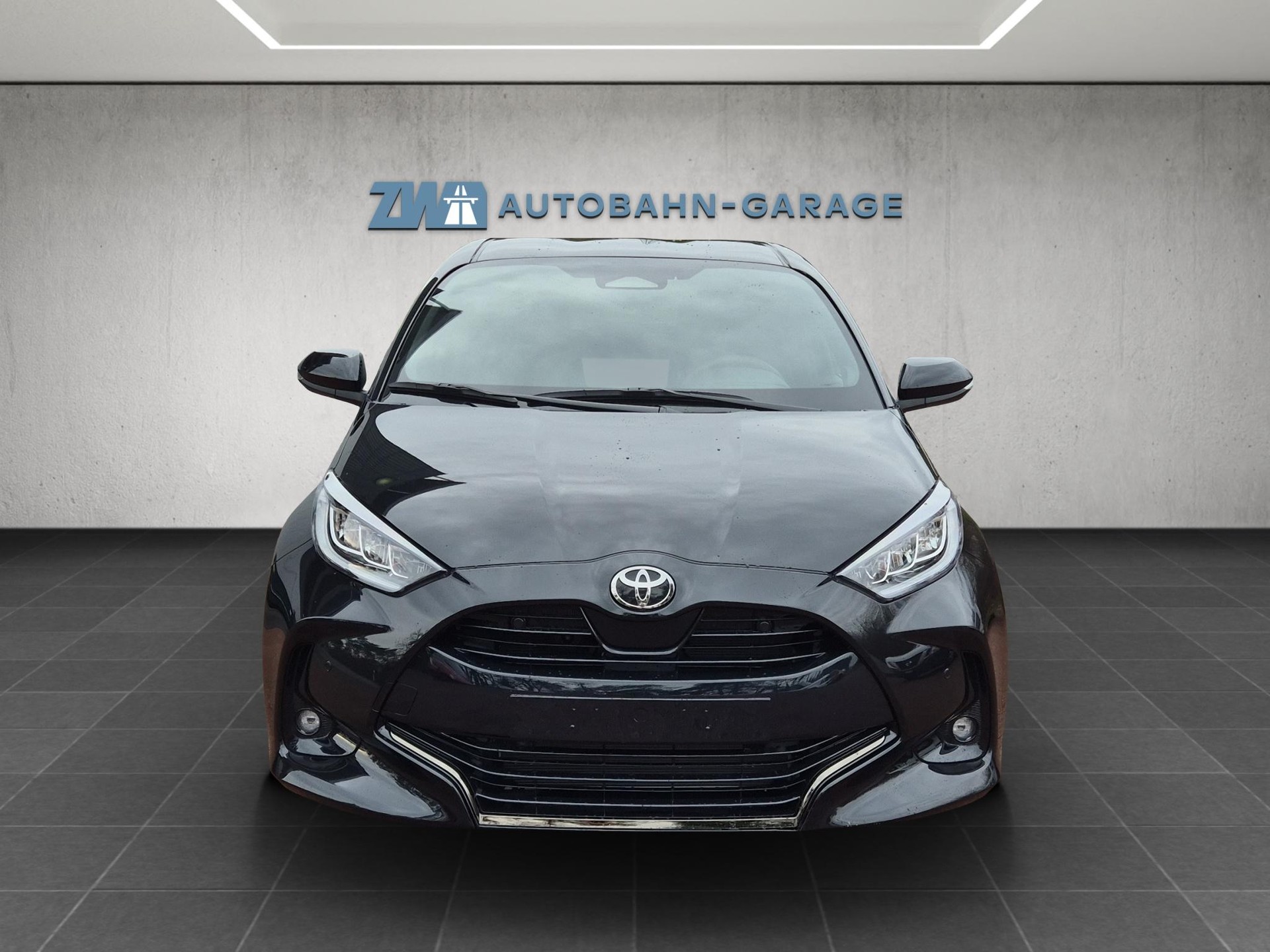 TOYOTA Yaris 1.5 VVT-i HSD Premium-image-7