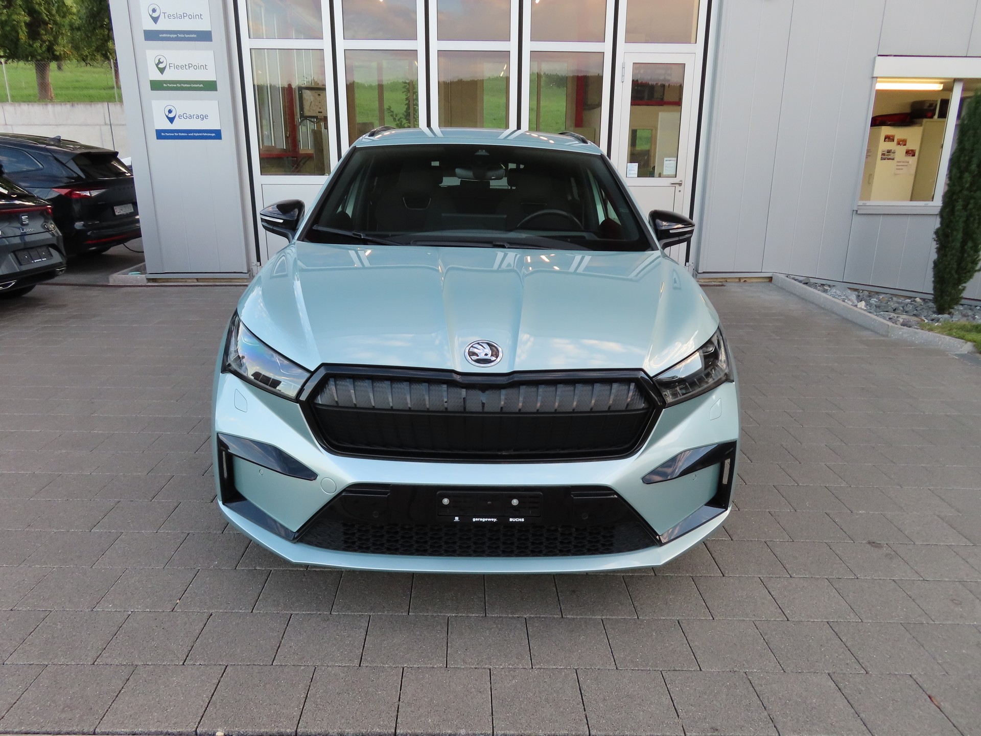 SKODA Enyaq iV 80x SportLine-image-1