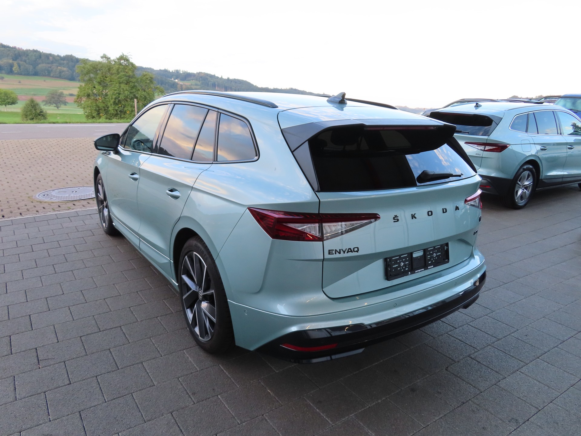 SKODA Enyaq iV 80x SportLine-image-2