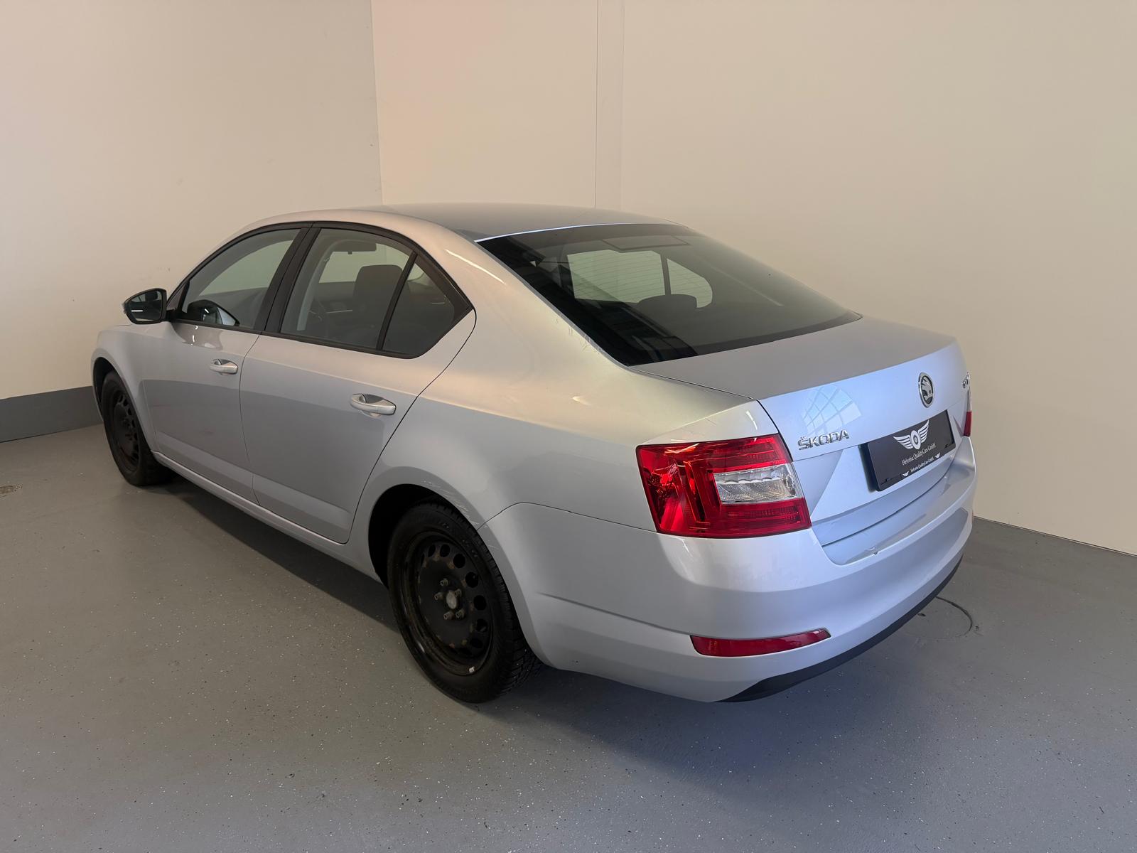 SKODA Octavia 1.4 TSI Ambition DSG-image-8