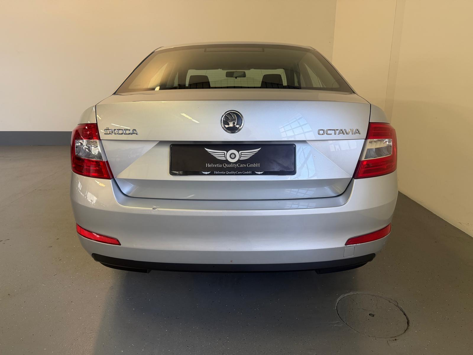 SKODA Octavia 1.4 TSI Ambition DSG-image-11