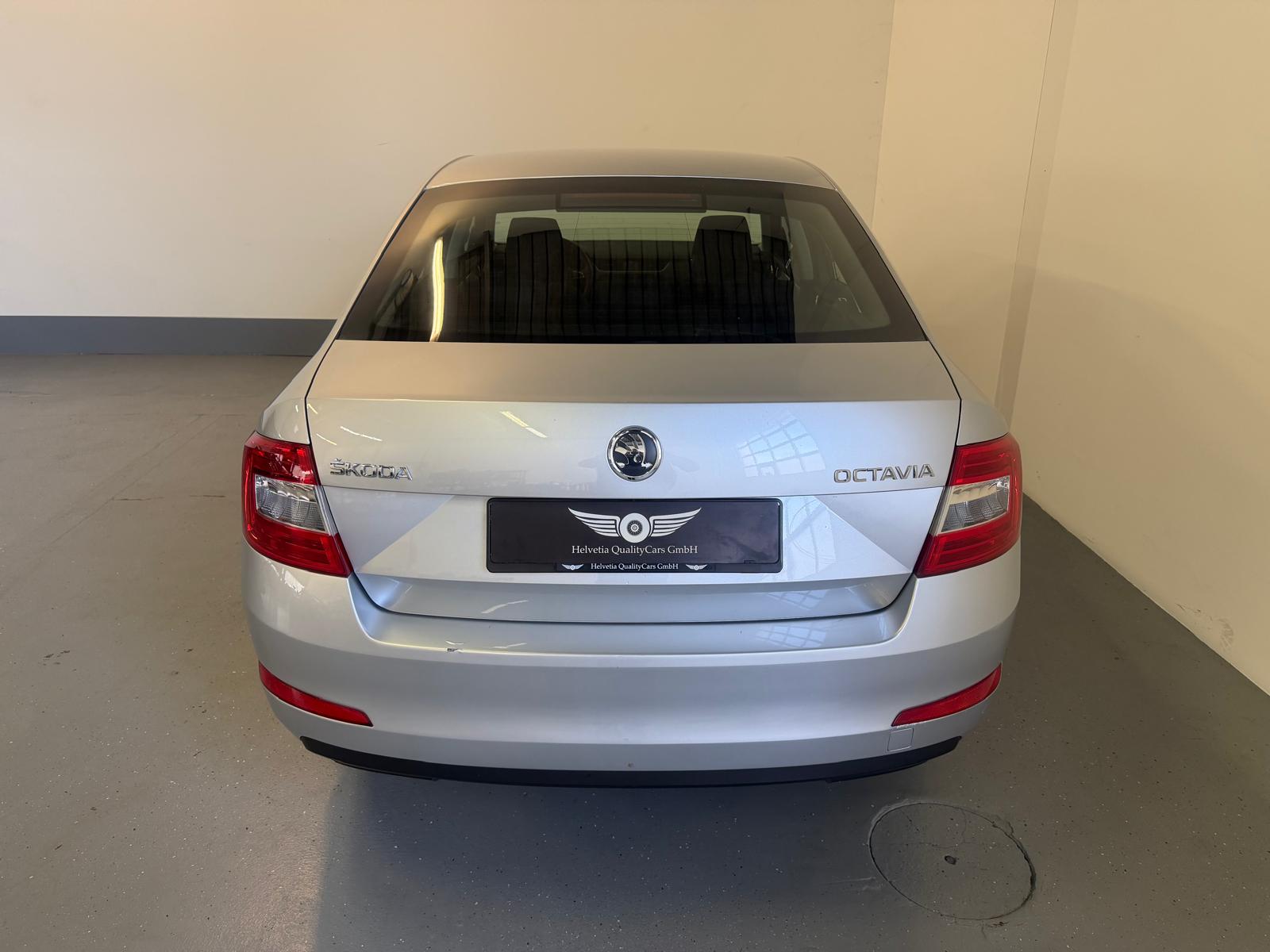 SKODA Octavia 1.4 TSI Ambition DSG-image-10