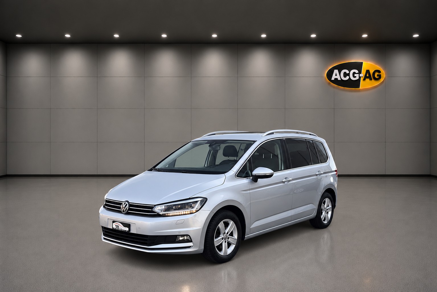 VW Touran 2.0 TDI BlueMotion Technology Highline DSG ** 7-Plätzer ** Gr-Navi ** RF-Kamera ** Abstandsregelsysteme ** Sitzheizung **-image-2