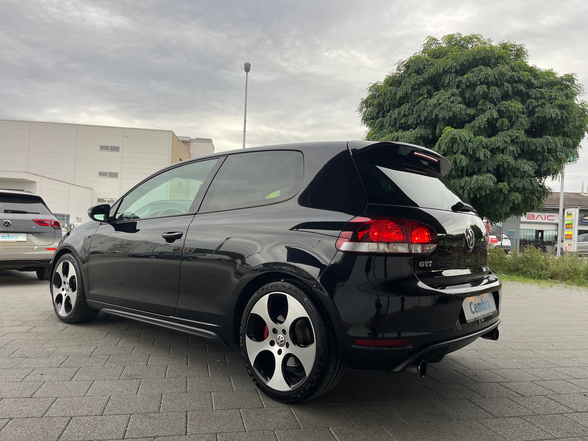 VW Golf 2.0 TSI GTI-image-6