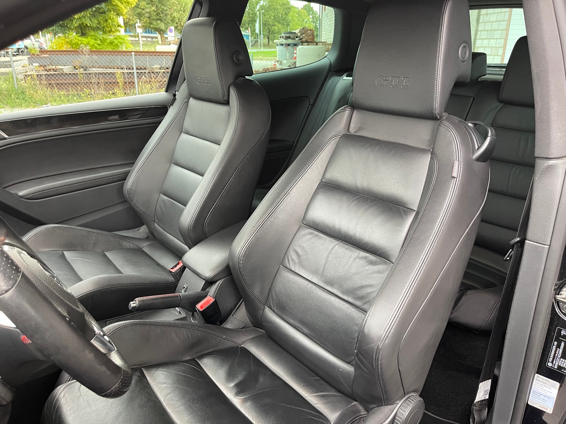 VW Golf 2.0 TSI GTI-image-10