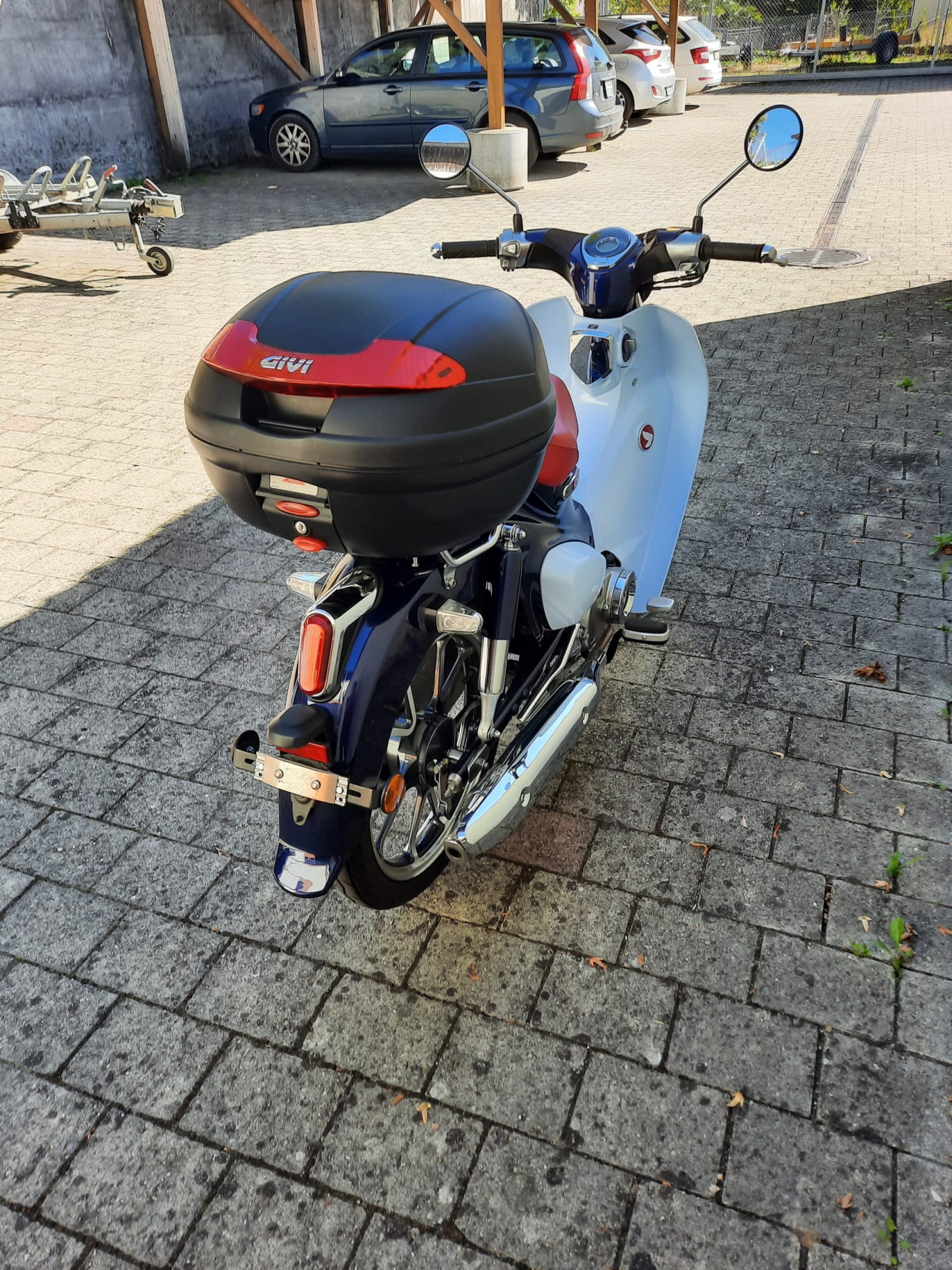 HONDA C 125 Super Cub-showroom-element-3