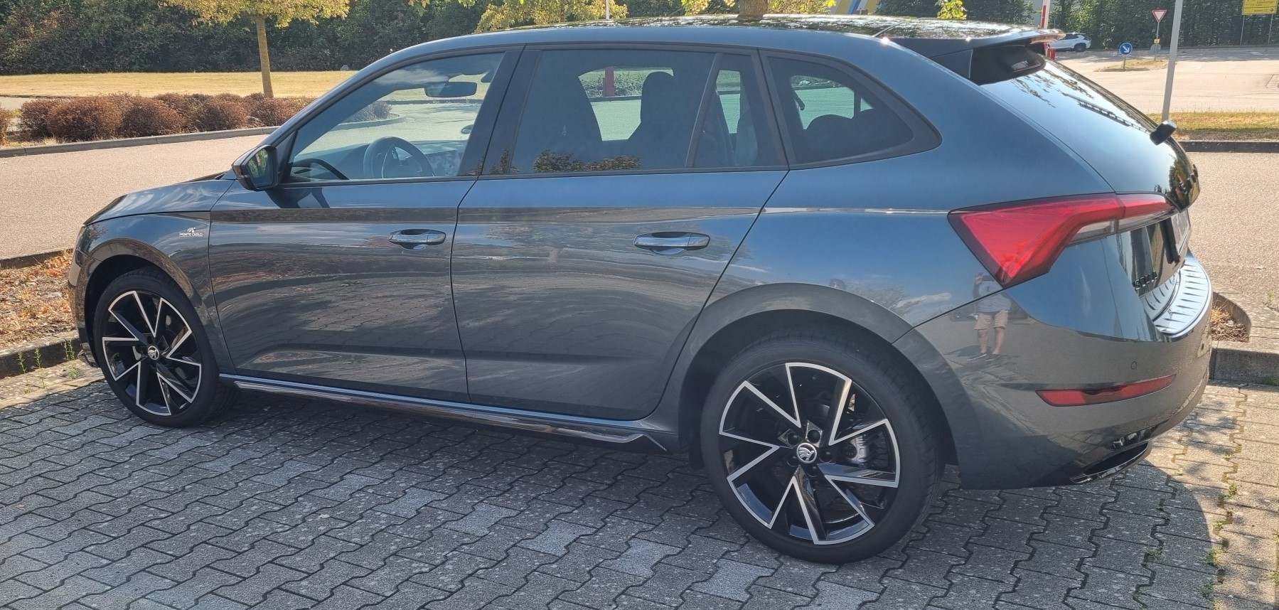 SKODA 1.5 TSI Monte Carlo DSG-image-1