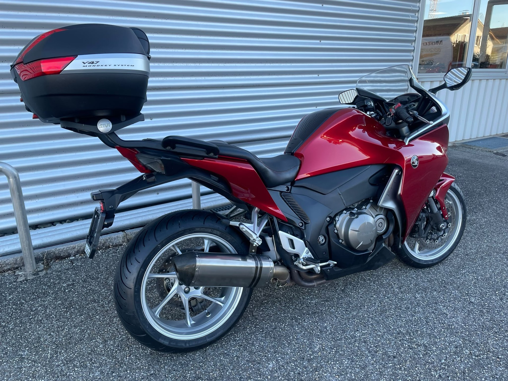 HONDA VFR 1200 FA-image-8