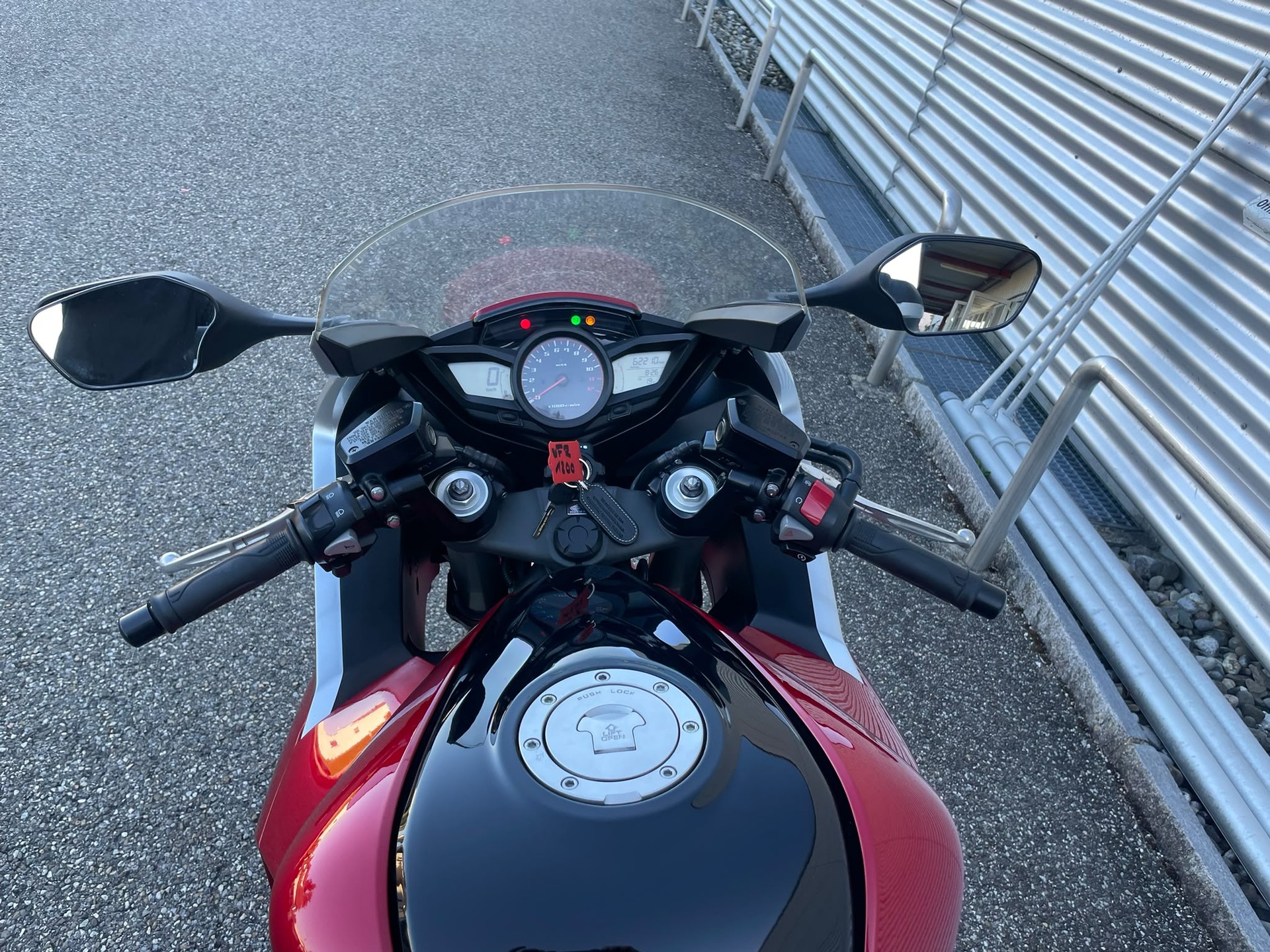 HONDA VFR 1200 FA-image-3