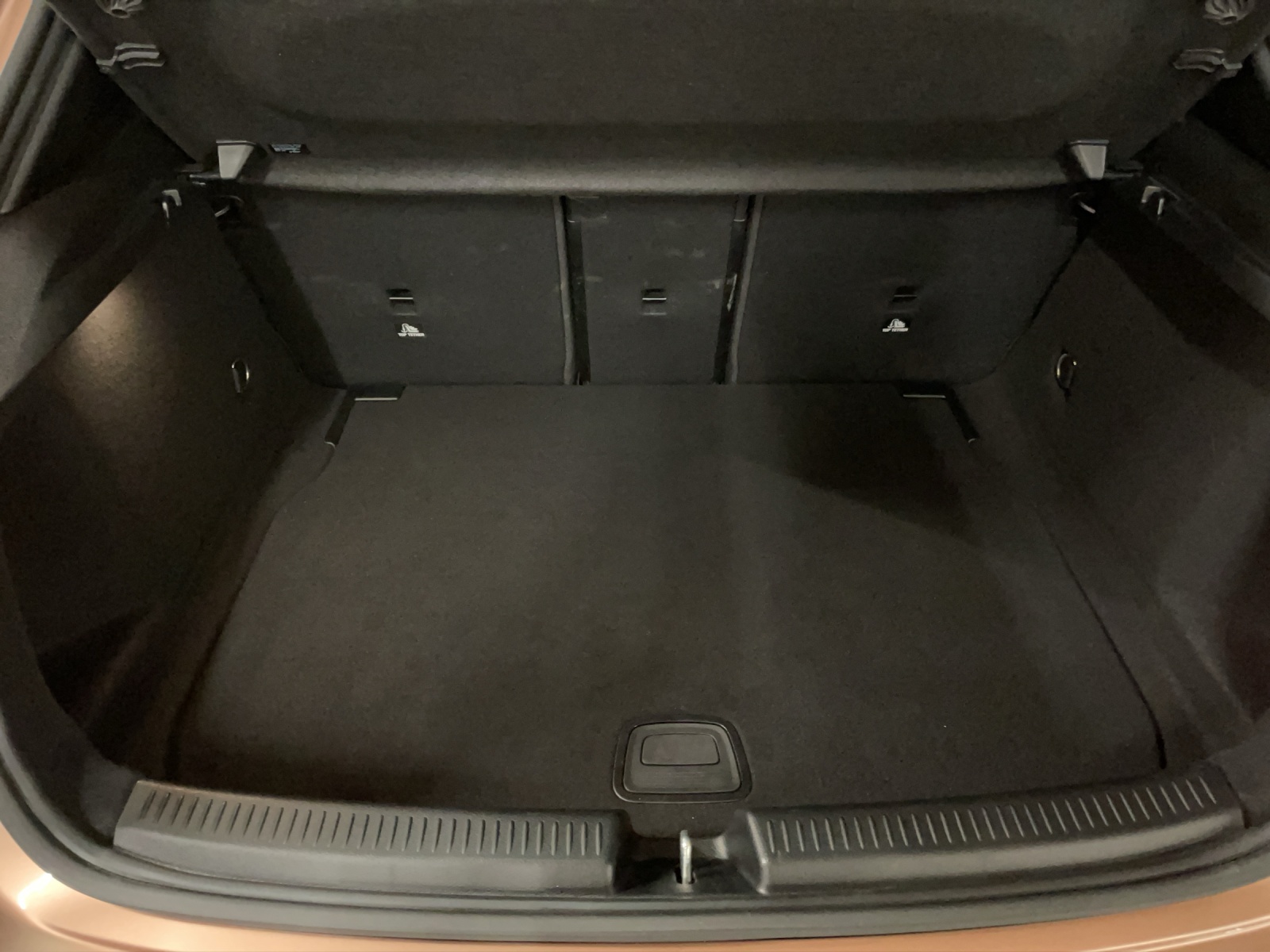 MERCEDES-BENZ A AMG 35 4Matic 8G-DCT-image-5