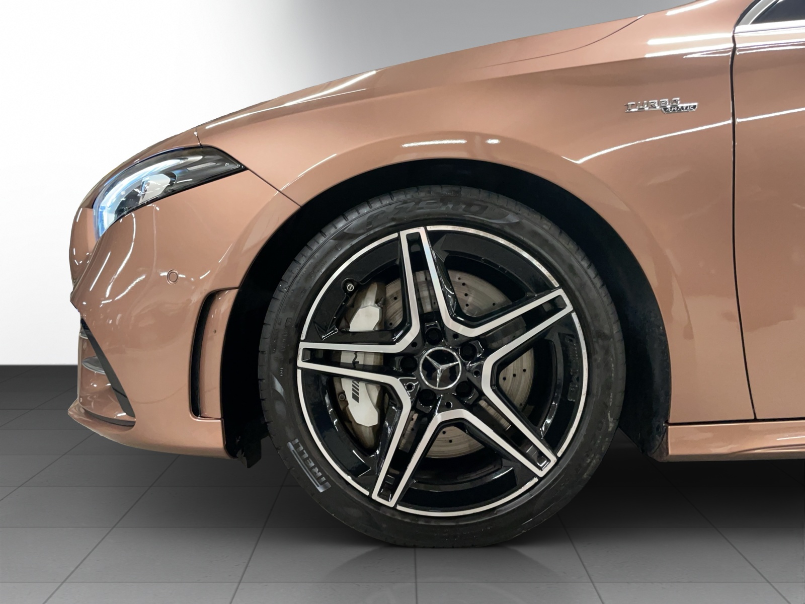MERCEDES-BENZ A AMG 35 4Matic 8G-DCT-image-6