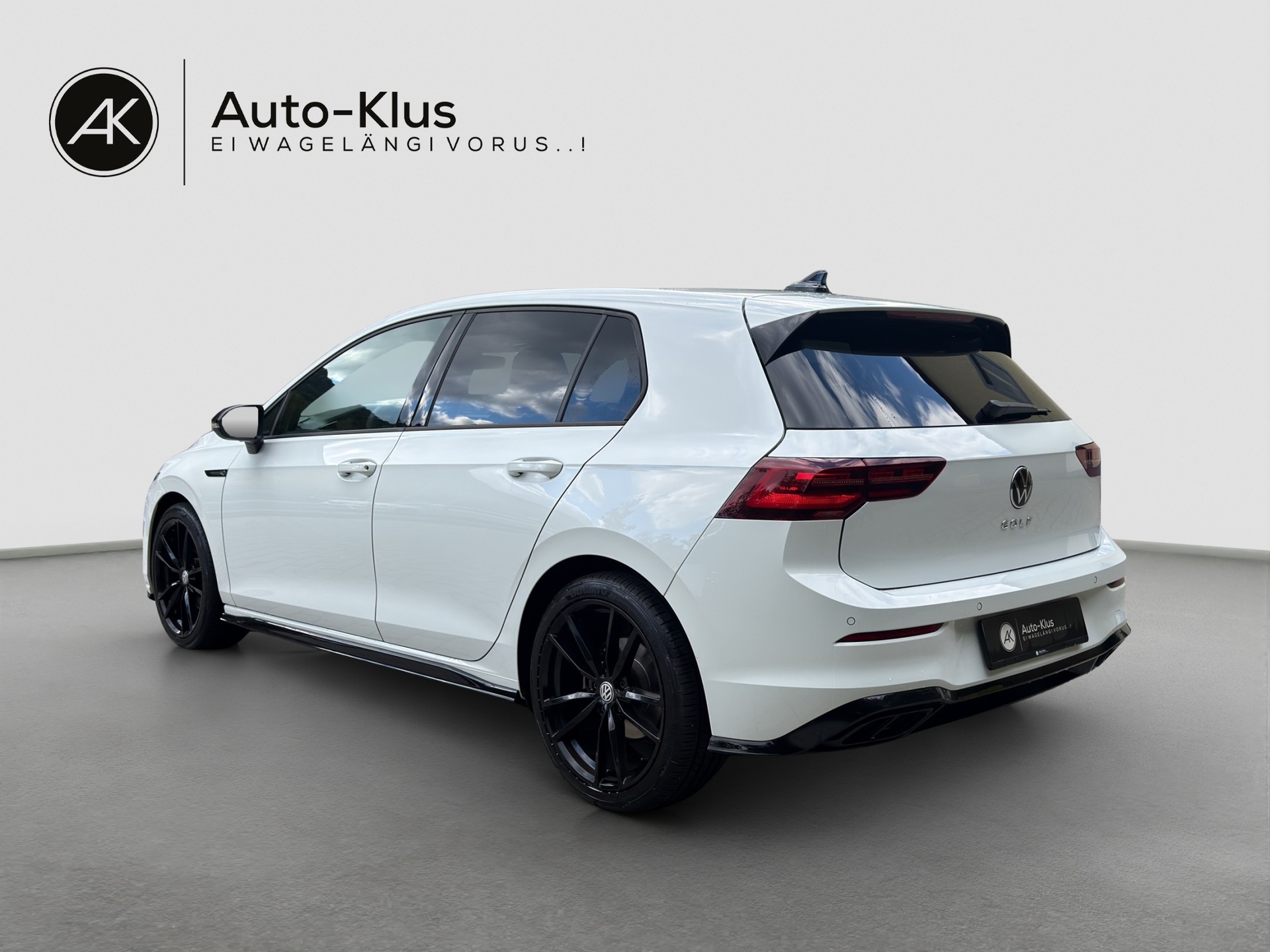 VW Golf 1.5 eTSI mHEV ACT R-Line DSG-image-5