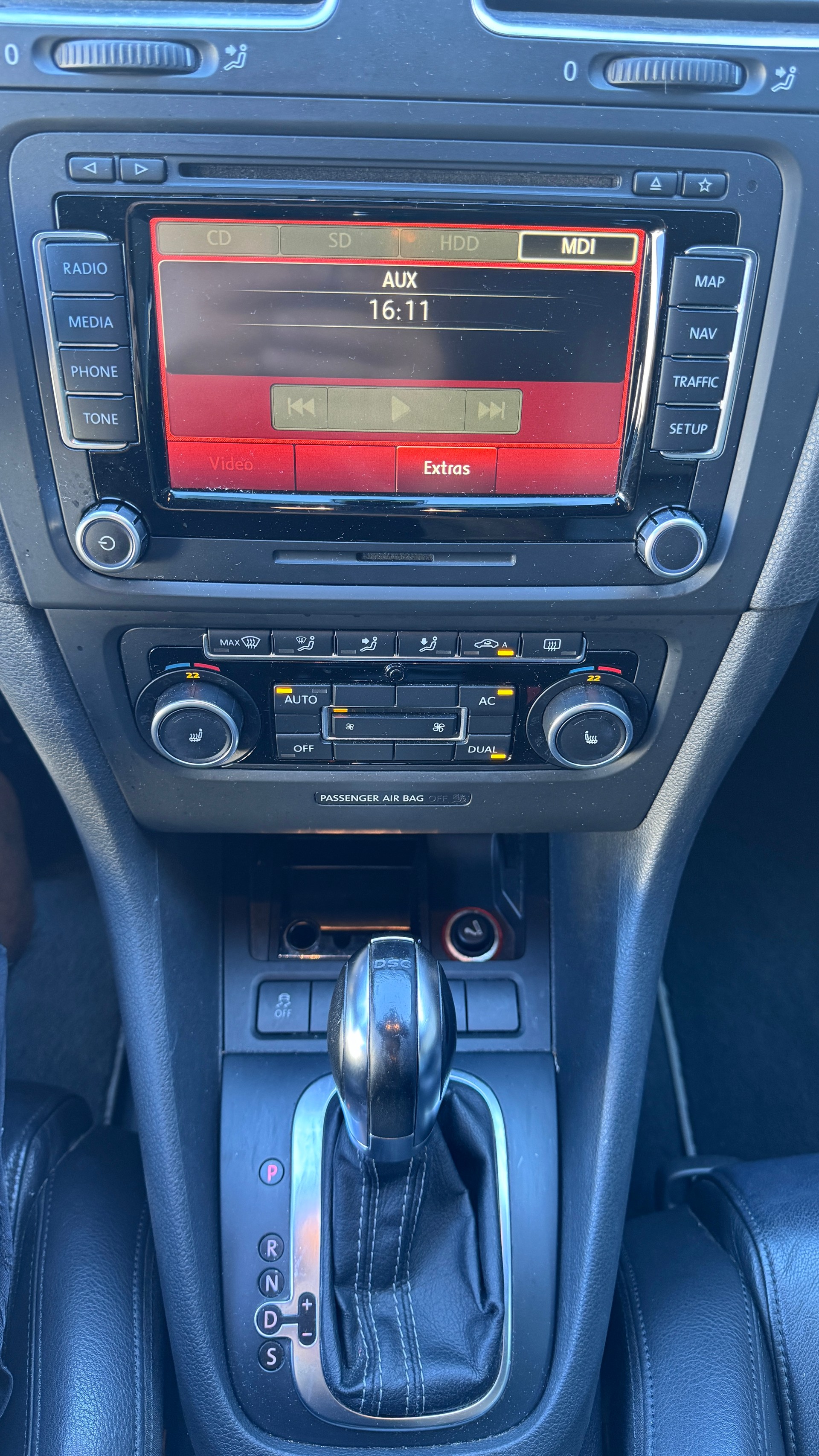 VW Golf 2.0 TSI R 4Motion DSG-image-12