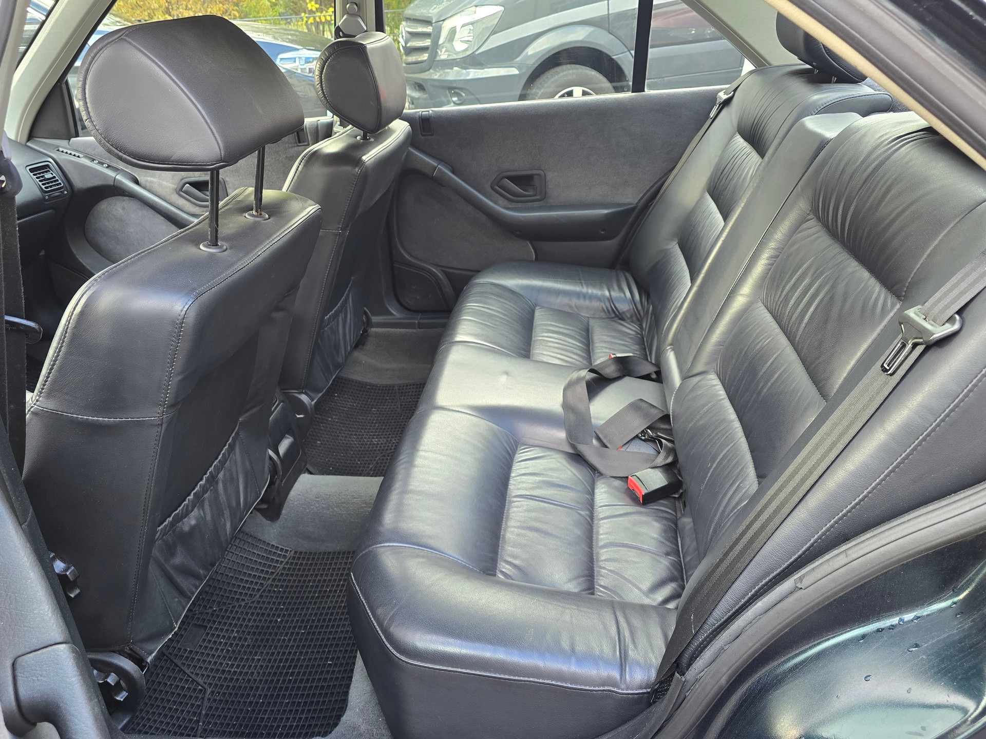 PEUGEOT 405 2.0 SRI Suisse Automat-image-11
