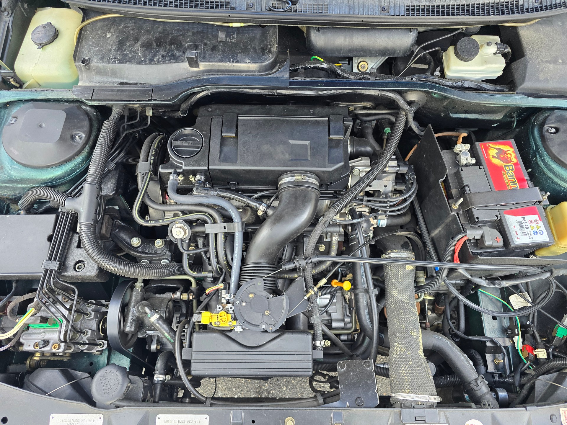 PEUGEOT 405 2.0 SRI Suisse Automat-image-6